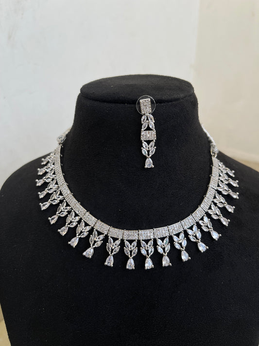 Petal hanging diamond finish neckset with earrings