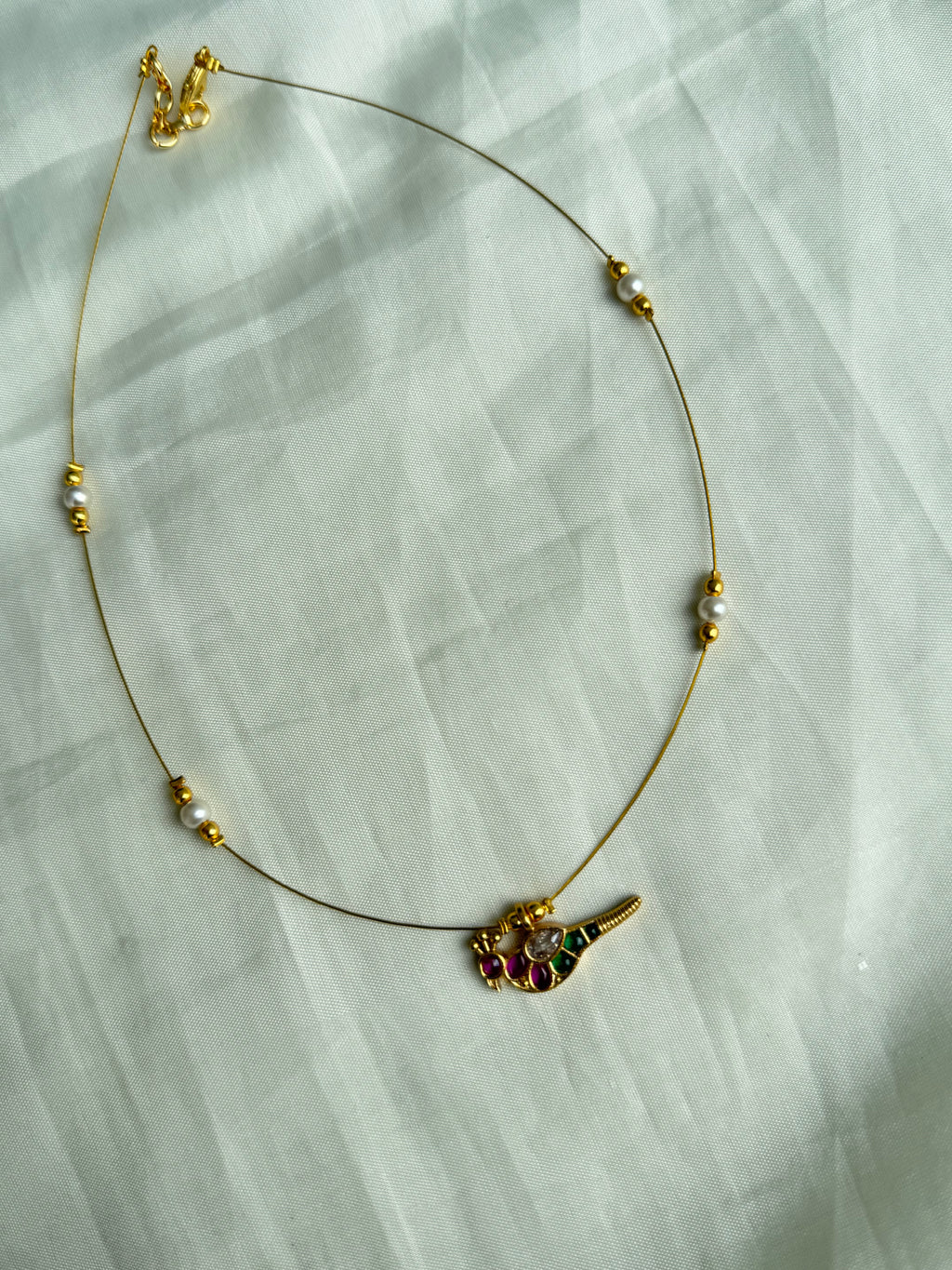 Invisible parrot Kemp neckpiece ns0045