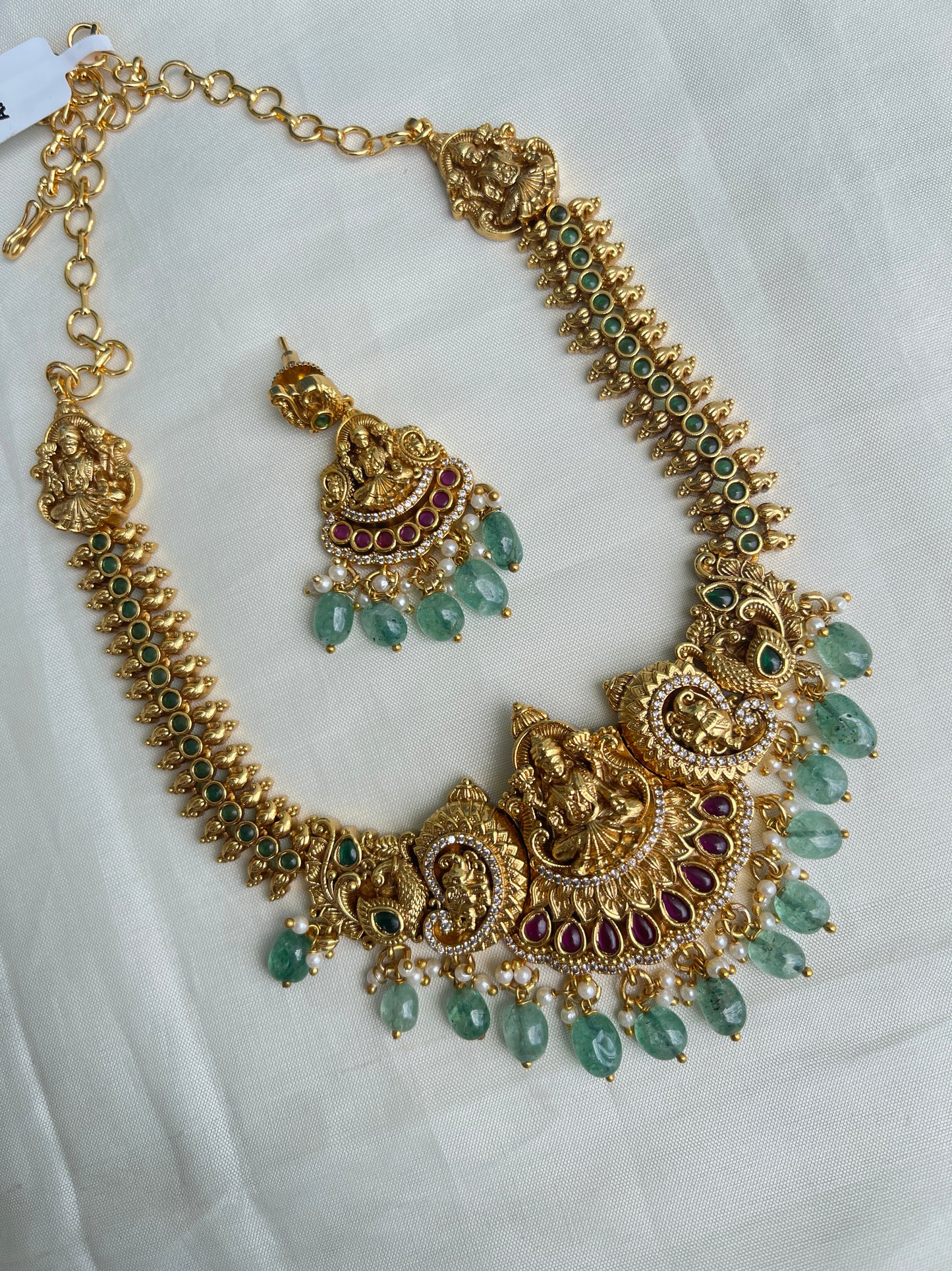 Lakshmi Devi neckset Ns1531