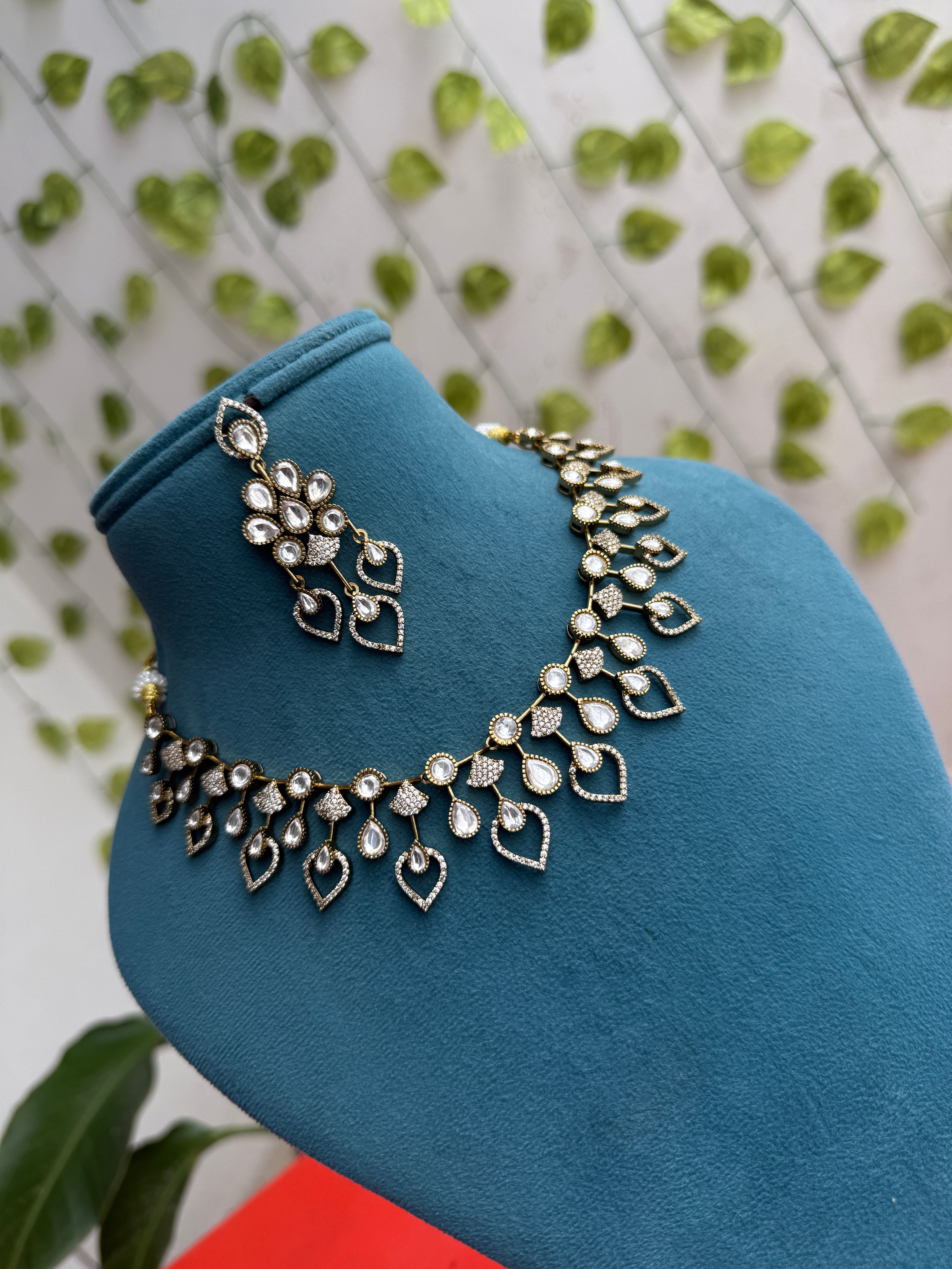 Celestial moissanite Teardrop Diamond Choker neckset with earrings ns961
