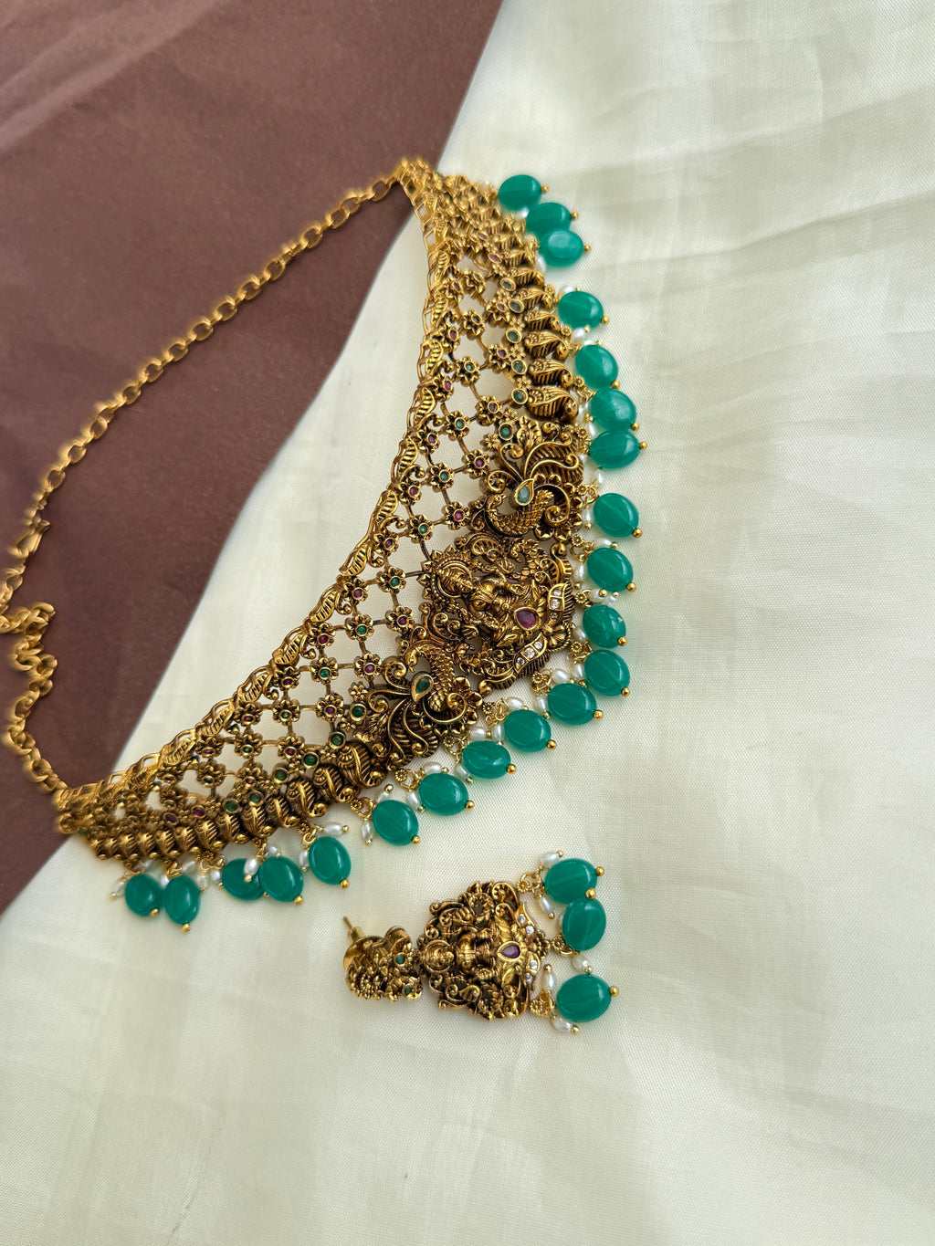 Ch013 Lakshmi Devi choker with green beads