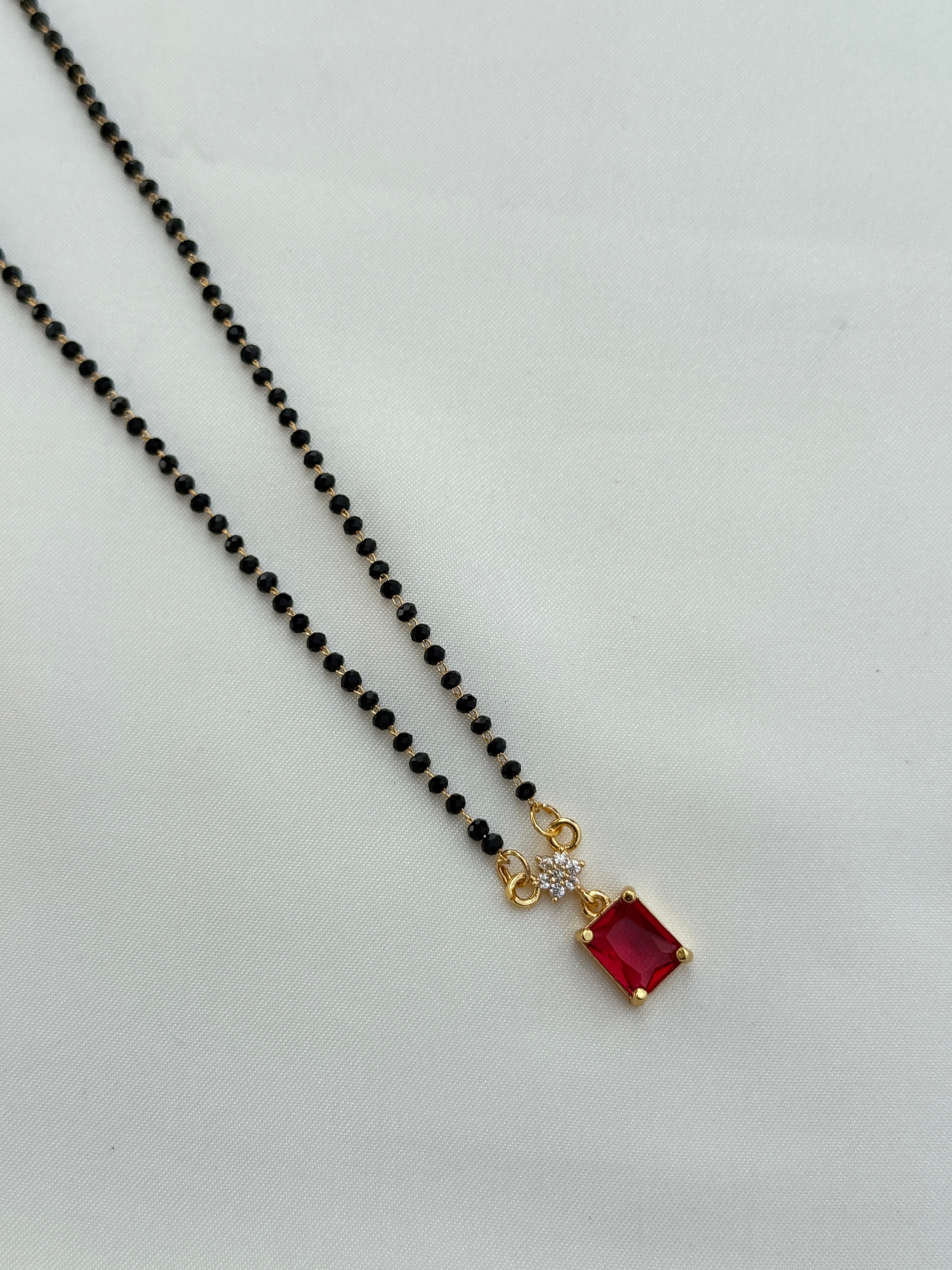 Bb029 single line square short blackbeads