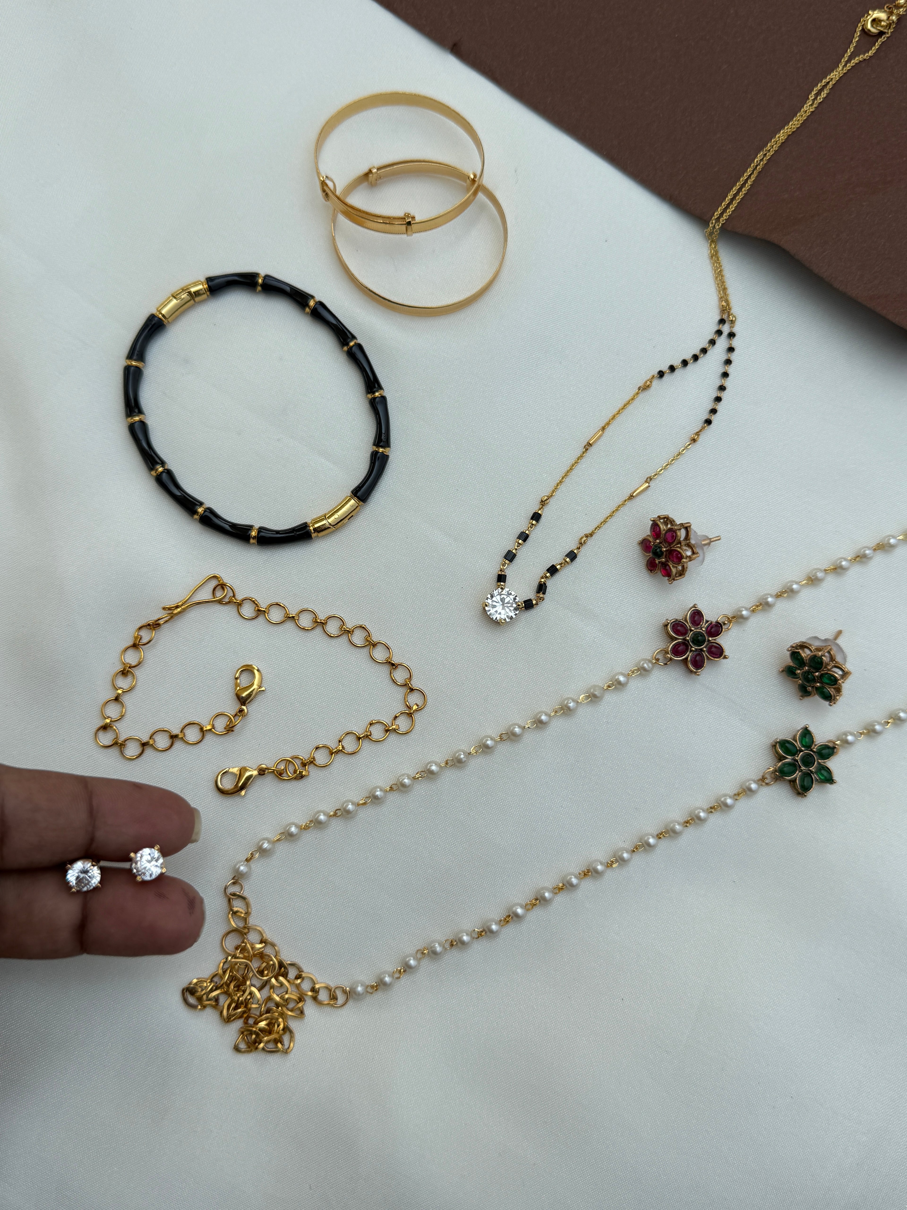 C001 Hotselling Combo(u will get 6 items)