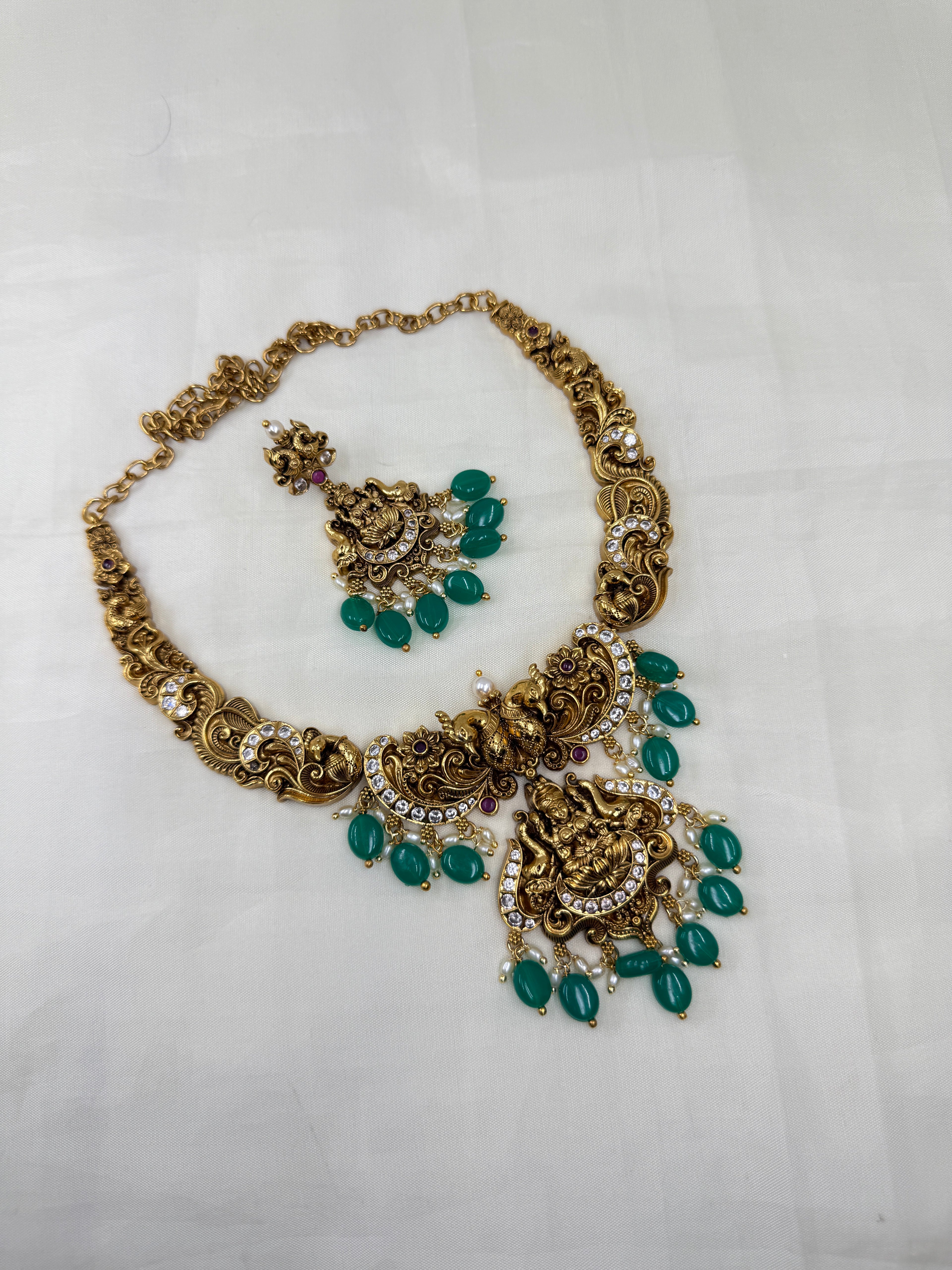 Ns305 3D nakshi neckset with green beads and rice pearls