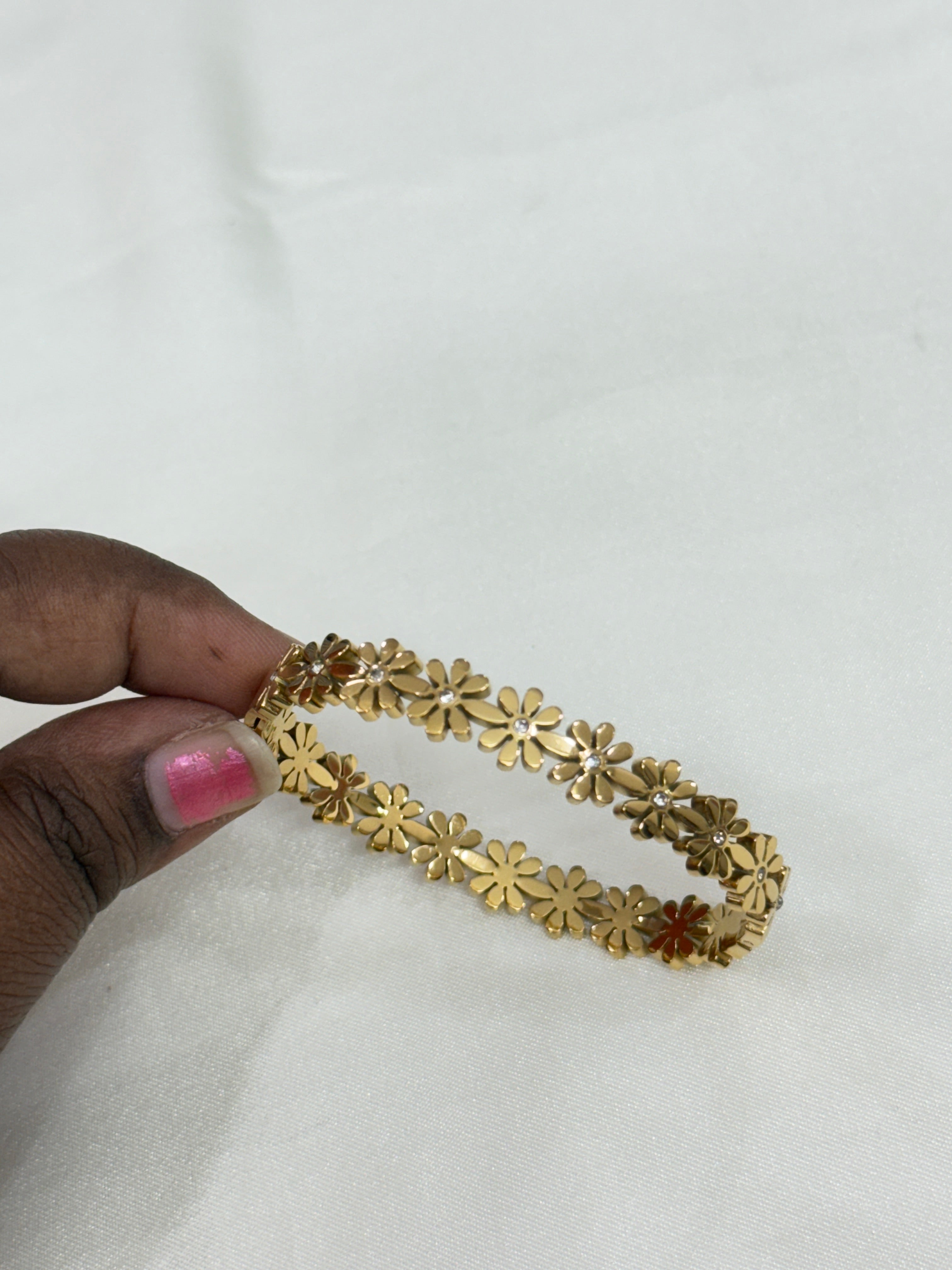 Ab052 flower  openable anti tarnish bracelet suits for 2.0 and 2.2 size