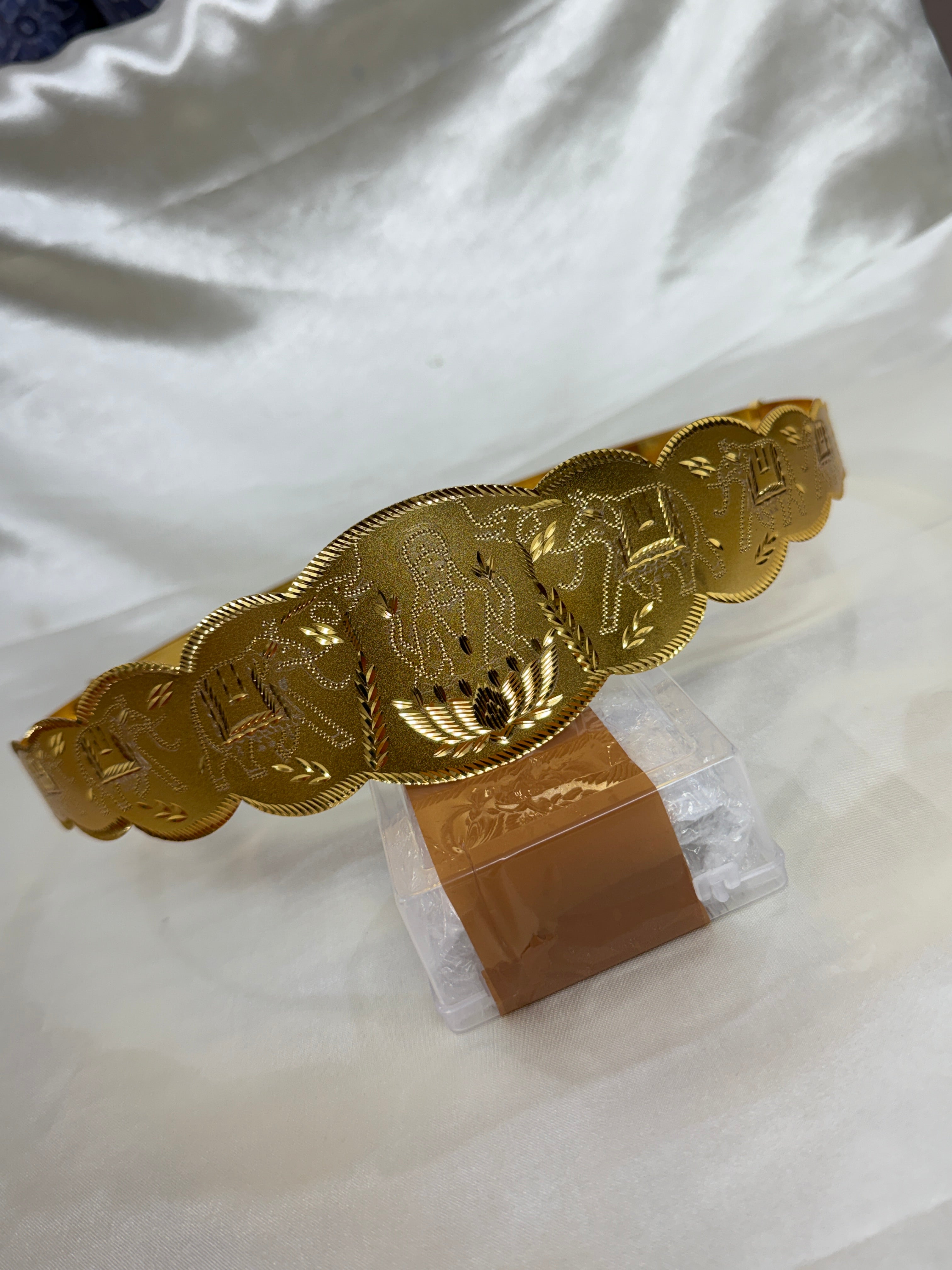 Hb633 Lakshmidevi elephant adults texture plain hipbelt