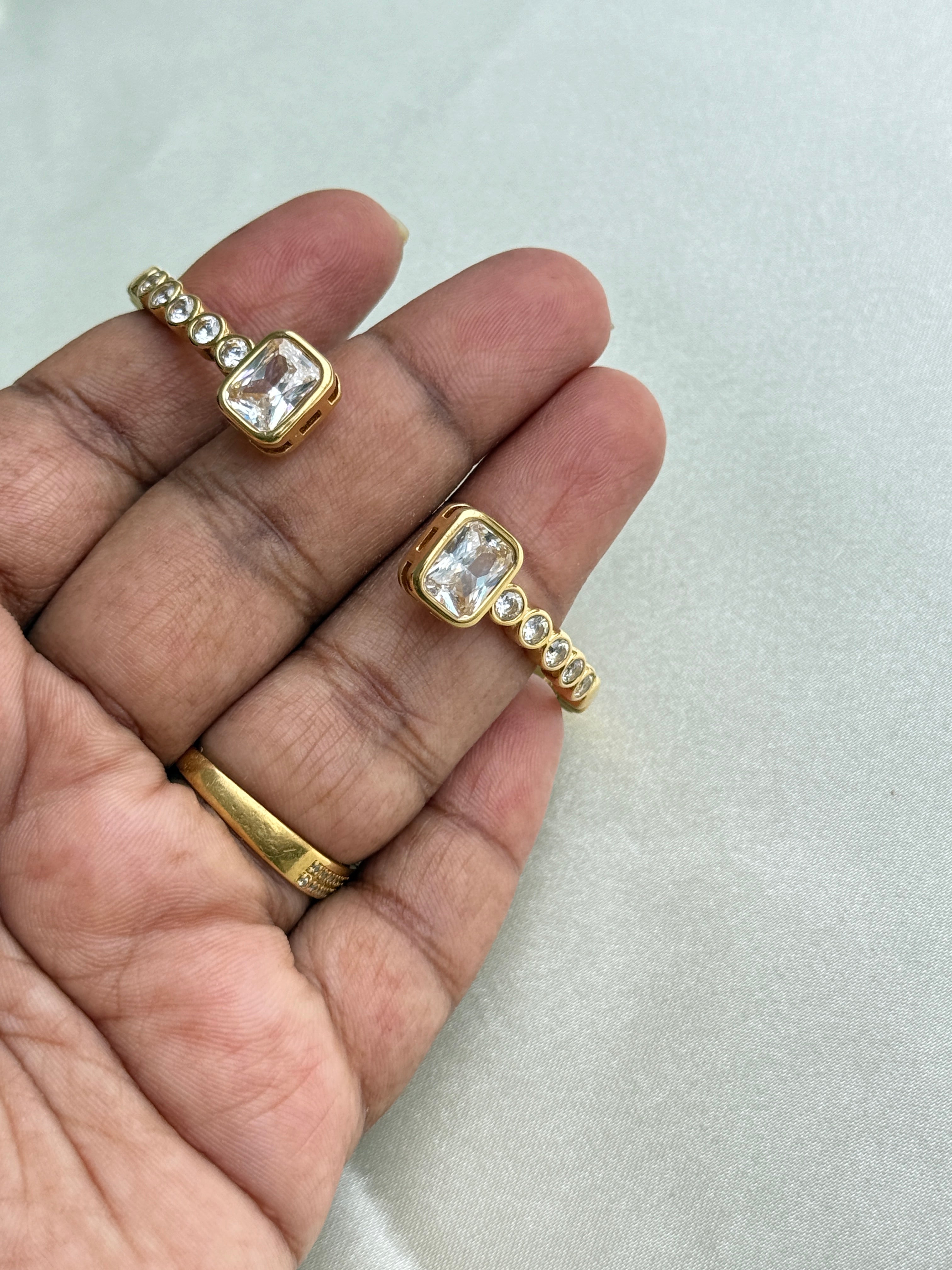 Ab029 openable white stone Anti tarnish