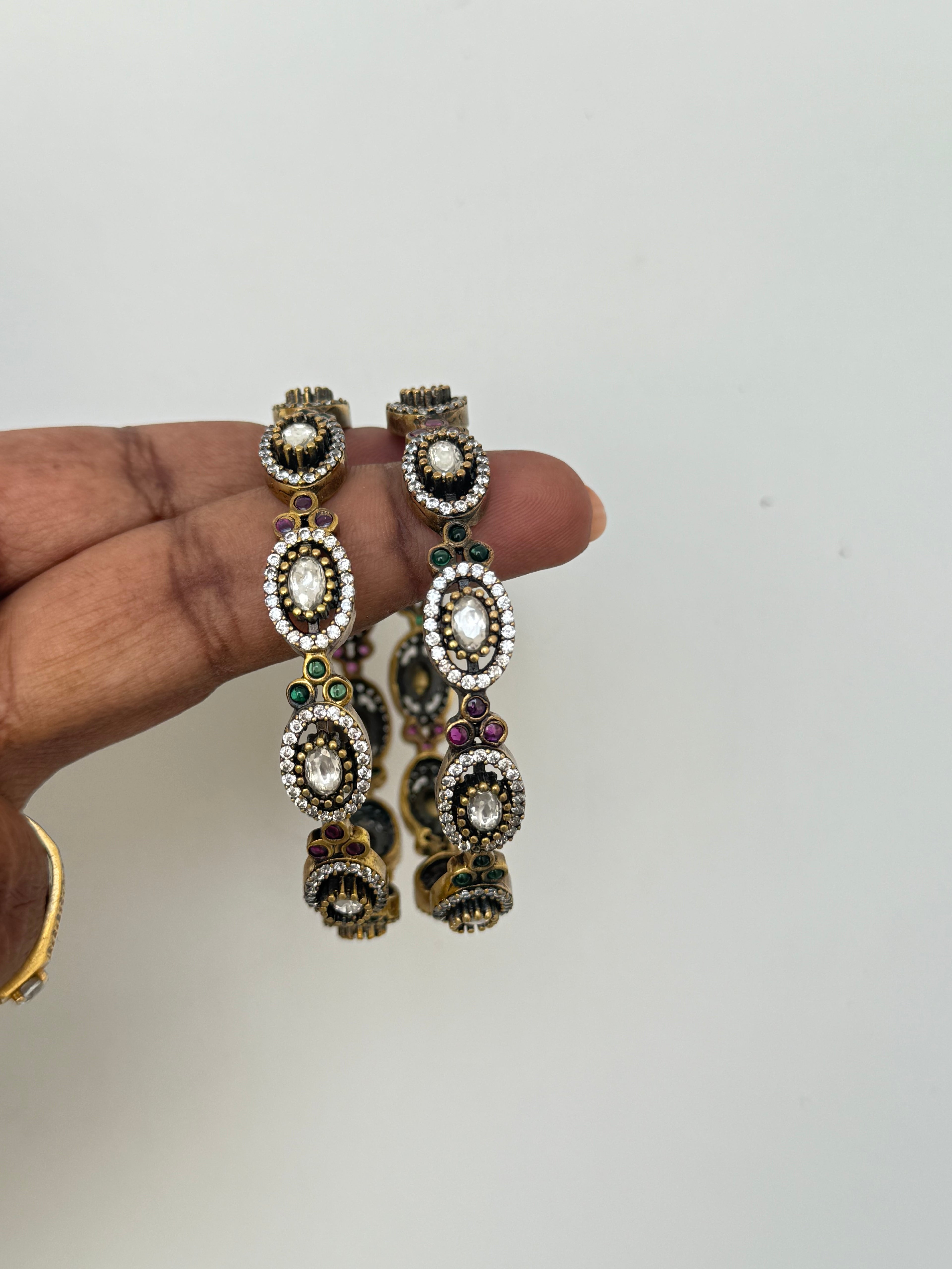 Ab1570 Victorian bangles