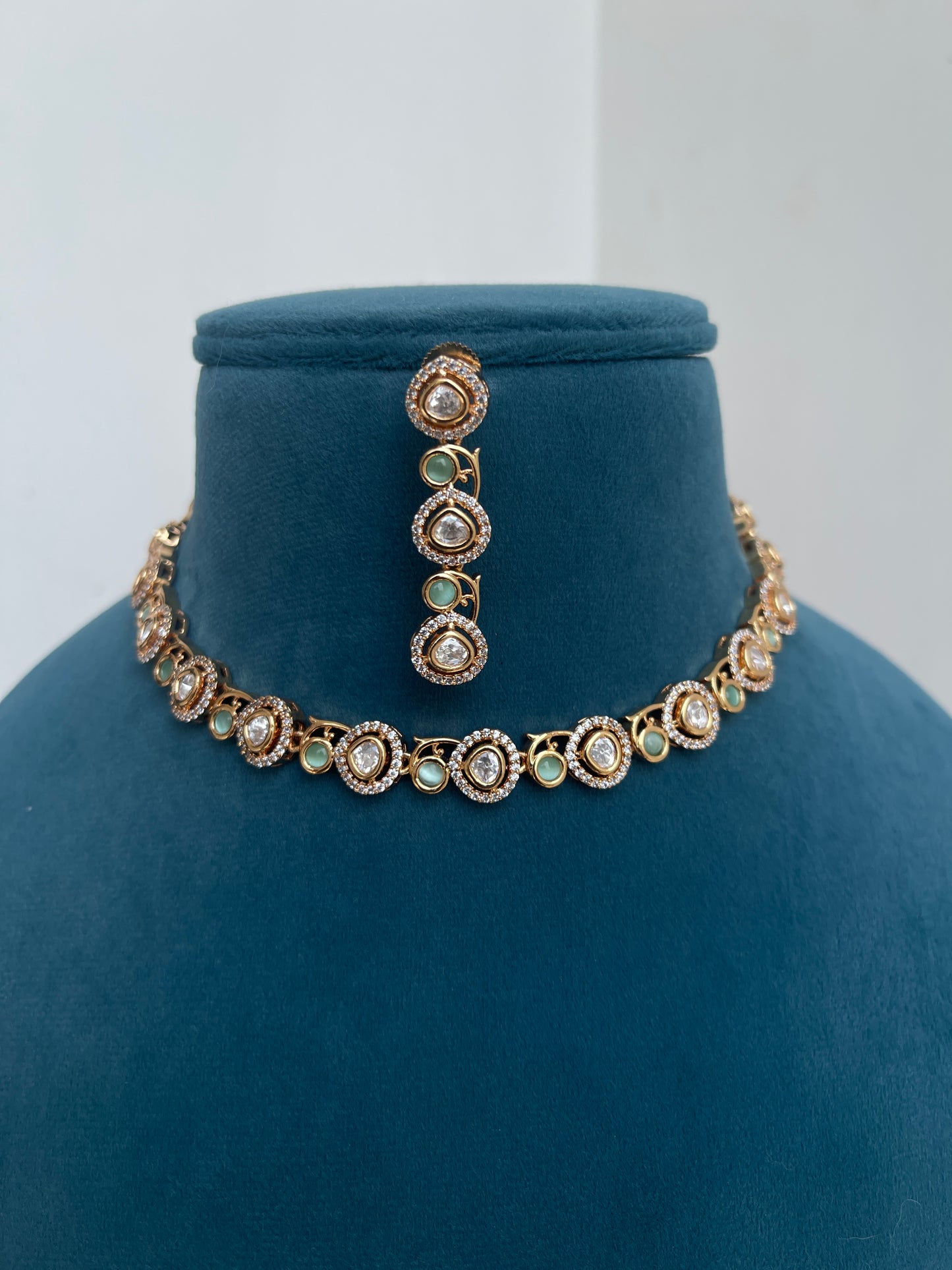 Moissanite kundan neckset