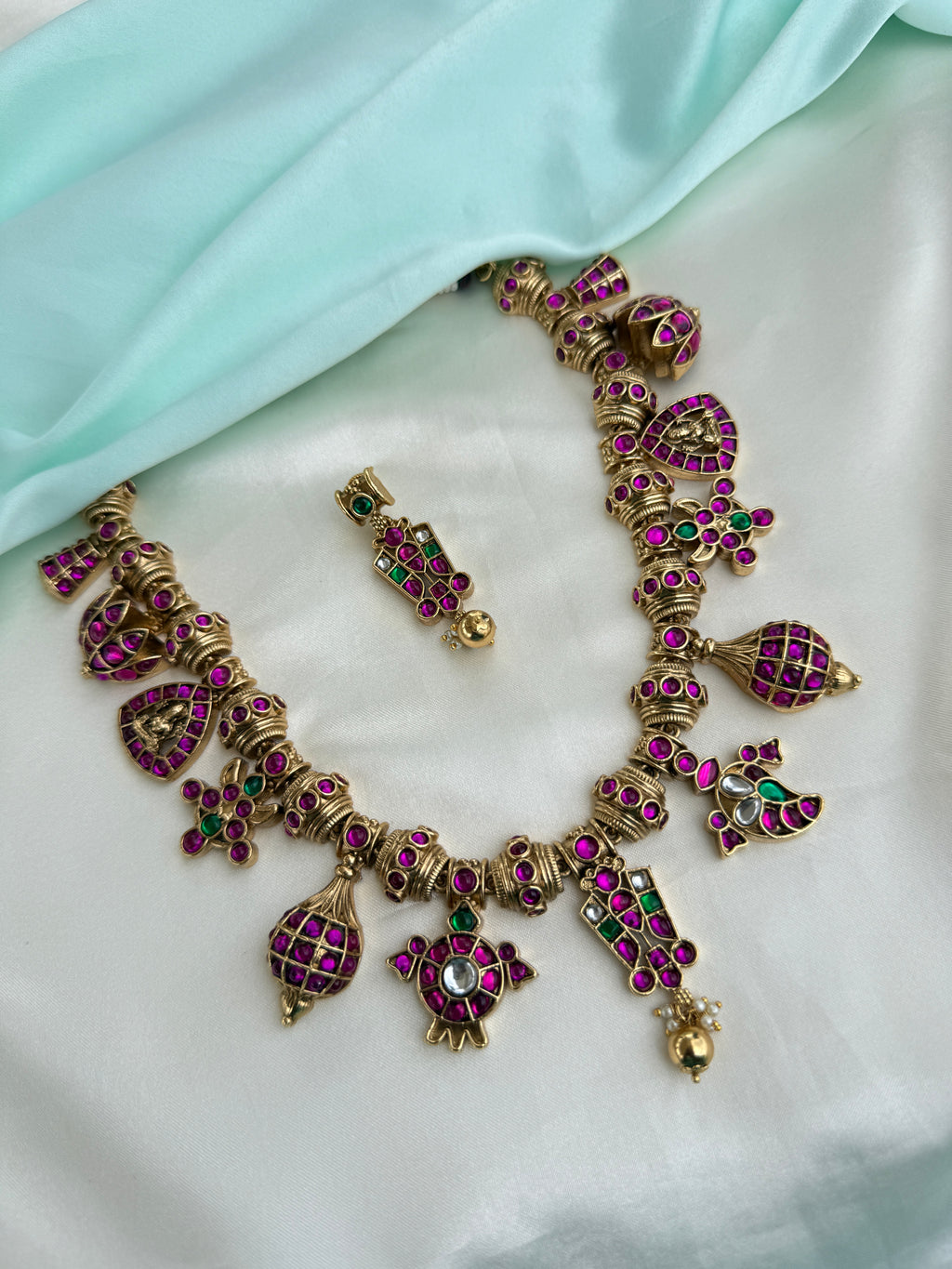 Unique Emerald Ruby Neckset with earrings ns210