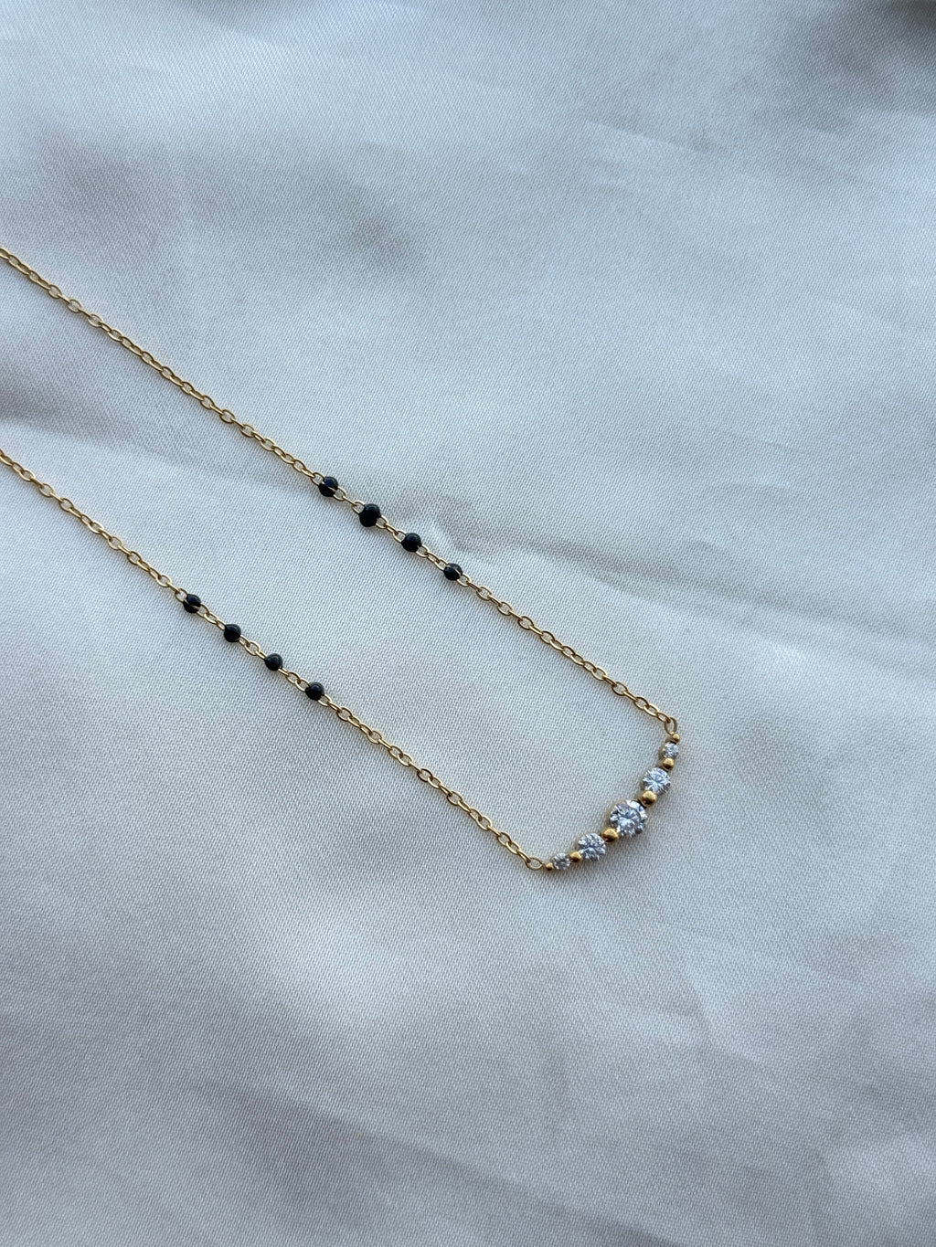 Anti tarnish 5 stones 16 to 18 inches adjustable black beads bb338