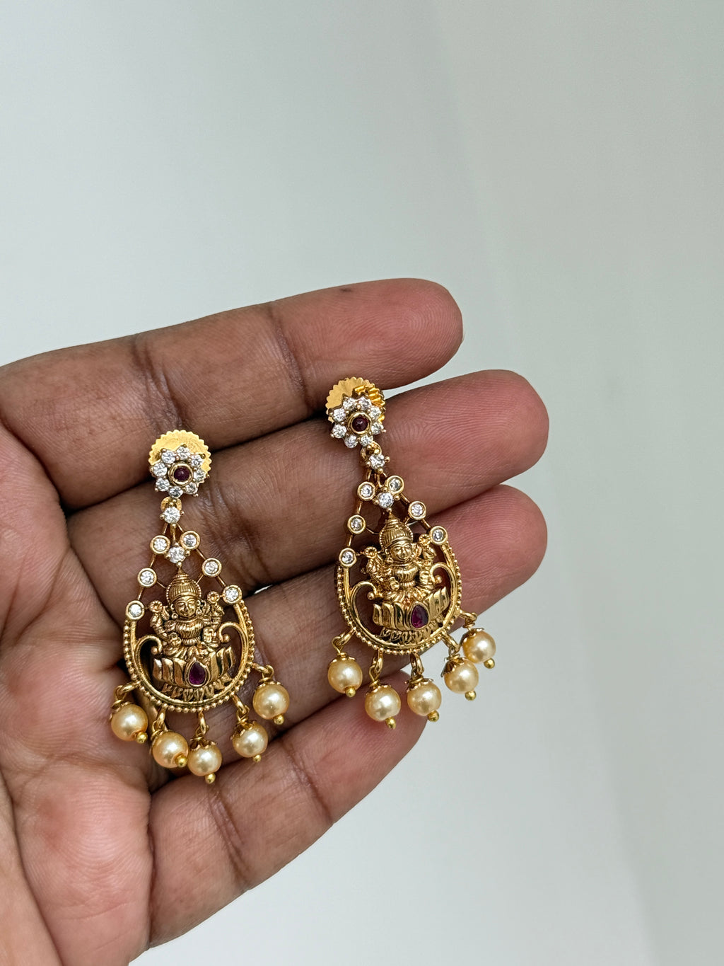 Er66 Lakshmi Devi small hanging earrings