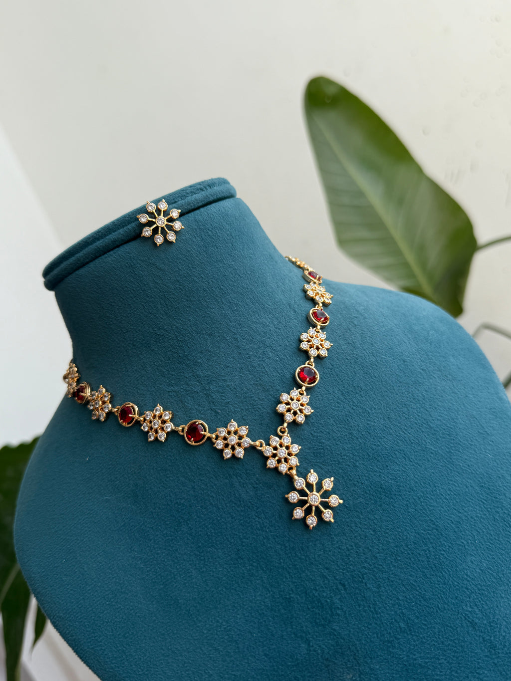 Ph156 panchaloham short neckset.with ear studs