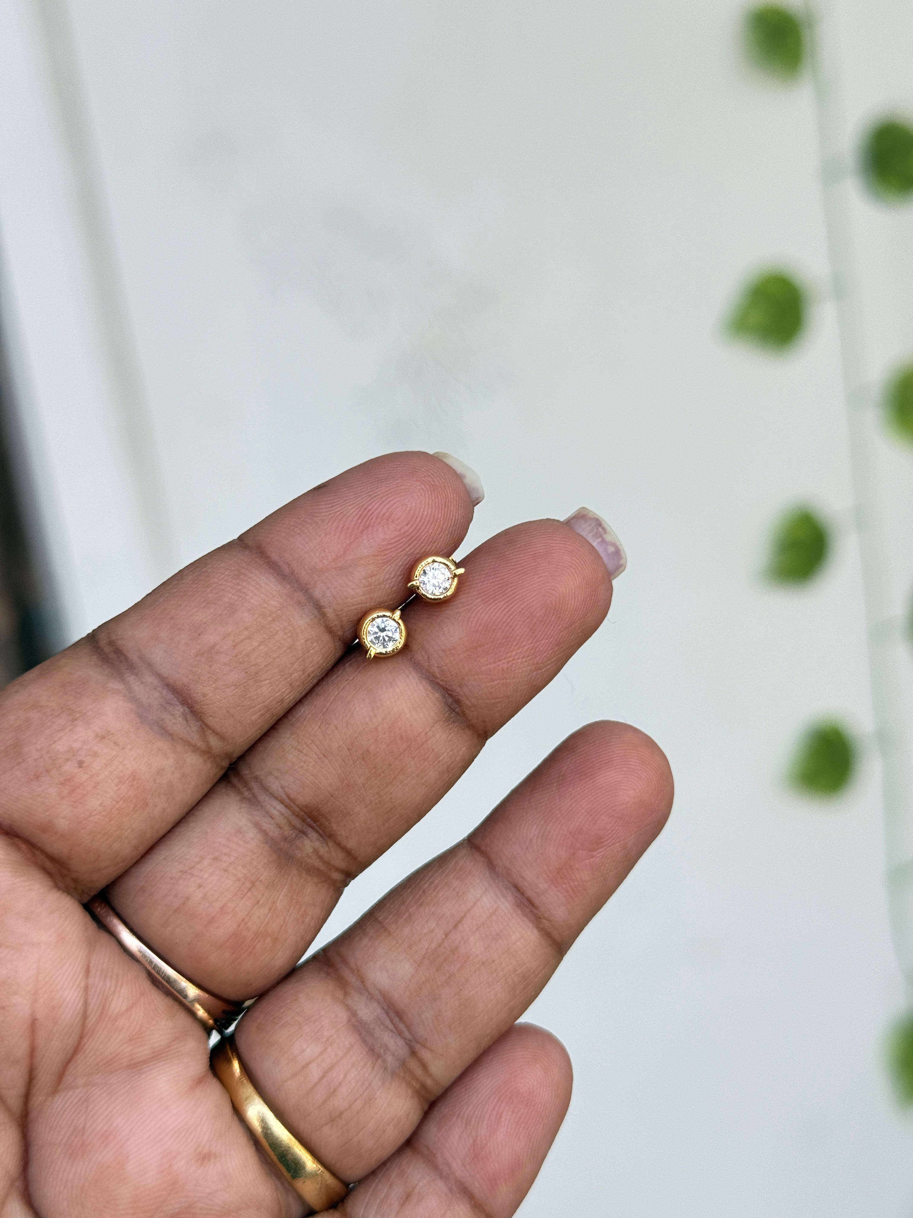 Ph210  panchaloham 1 stone back screw studs suits for kids and adults