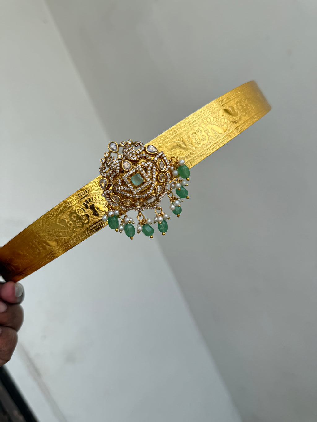 Hb606 adults texture hipbelt with light green beads