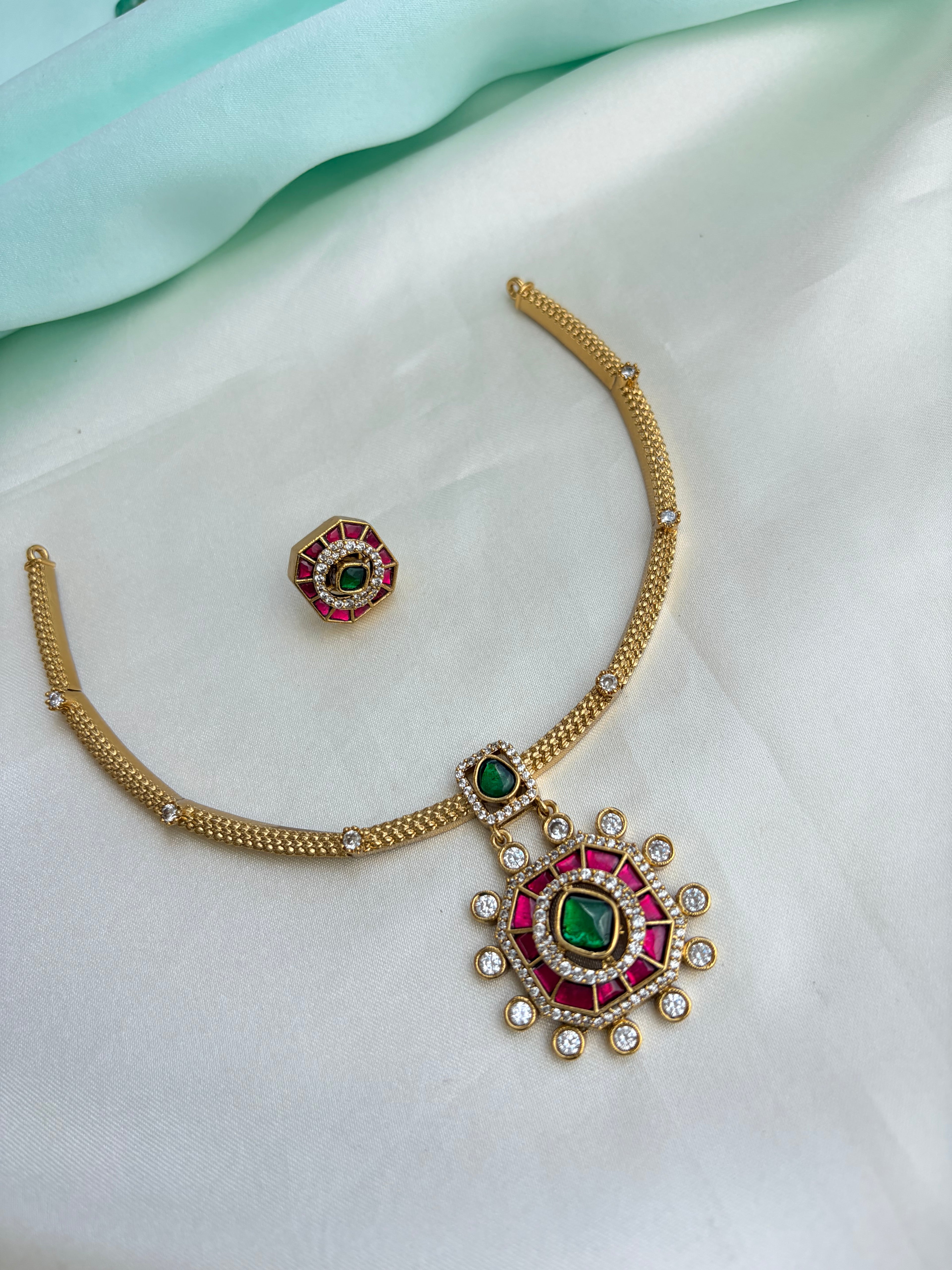 Kundan Kante Neckset with Studs Ns985
