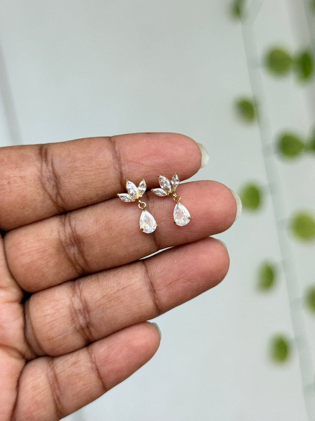 Er299 anti tarnish 3 stones drop back push earrings