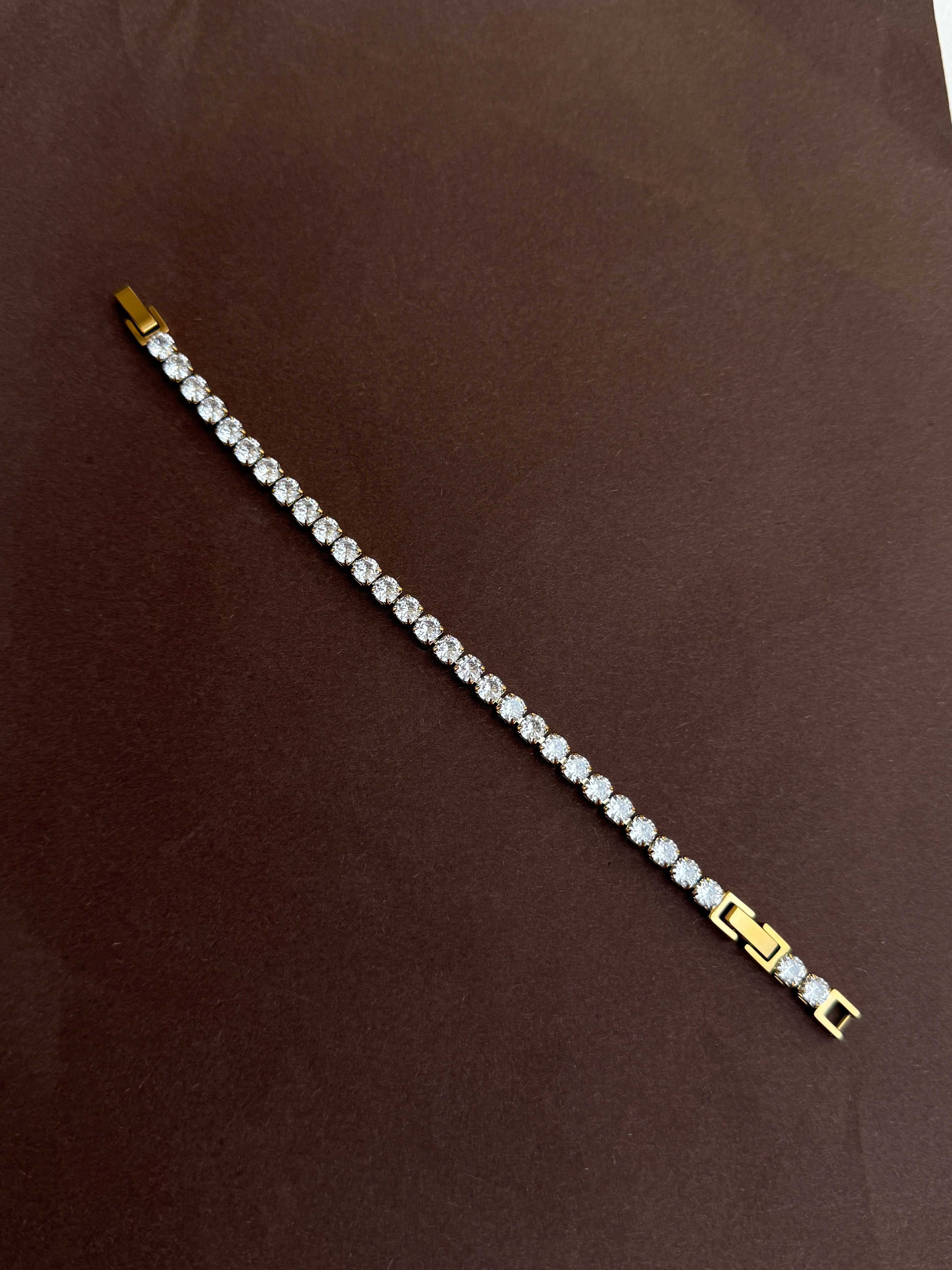 Br538 anti tarnish stones chain bracelet