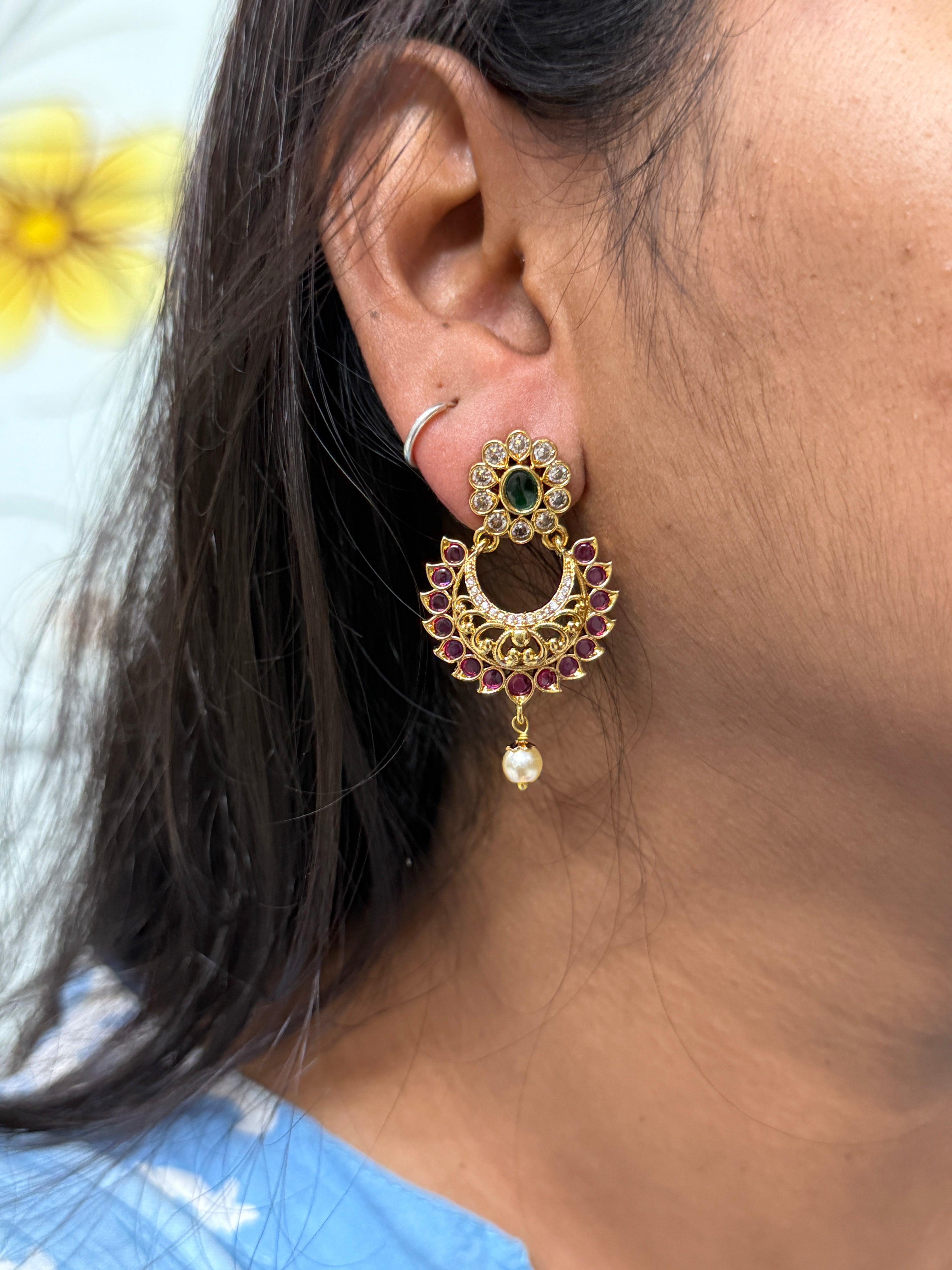 Er78 kemp small chandbali earrings