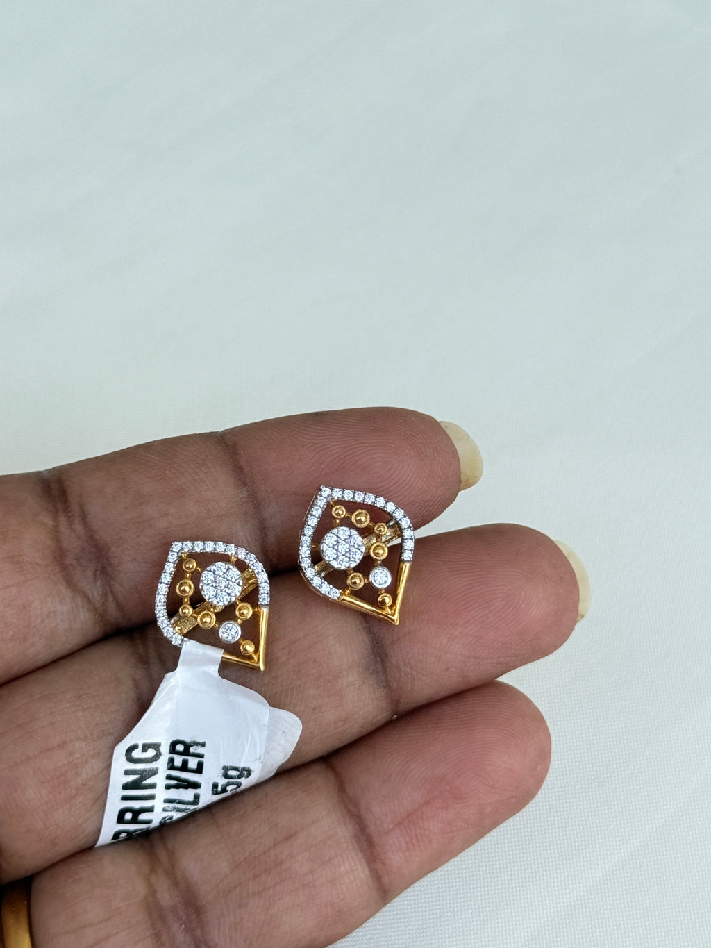 Se025 3.5gms 925 silver hallmark studs