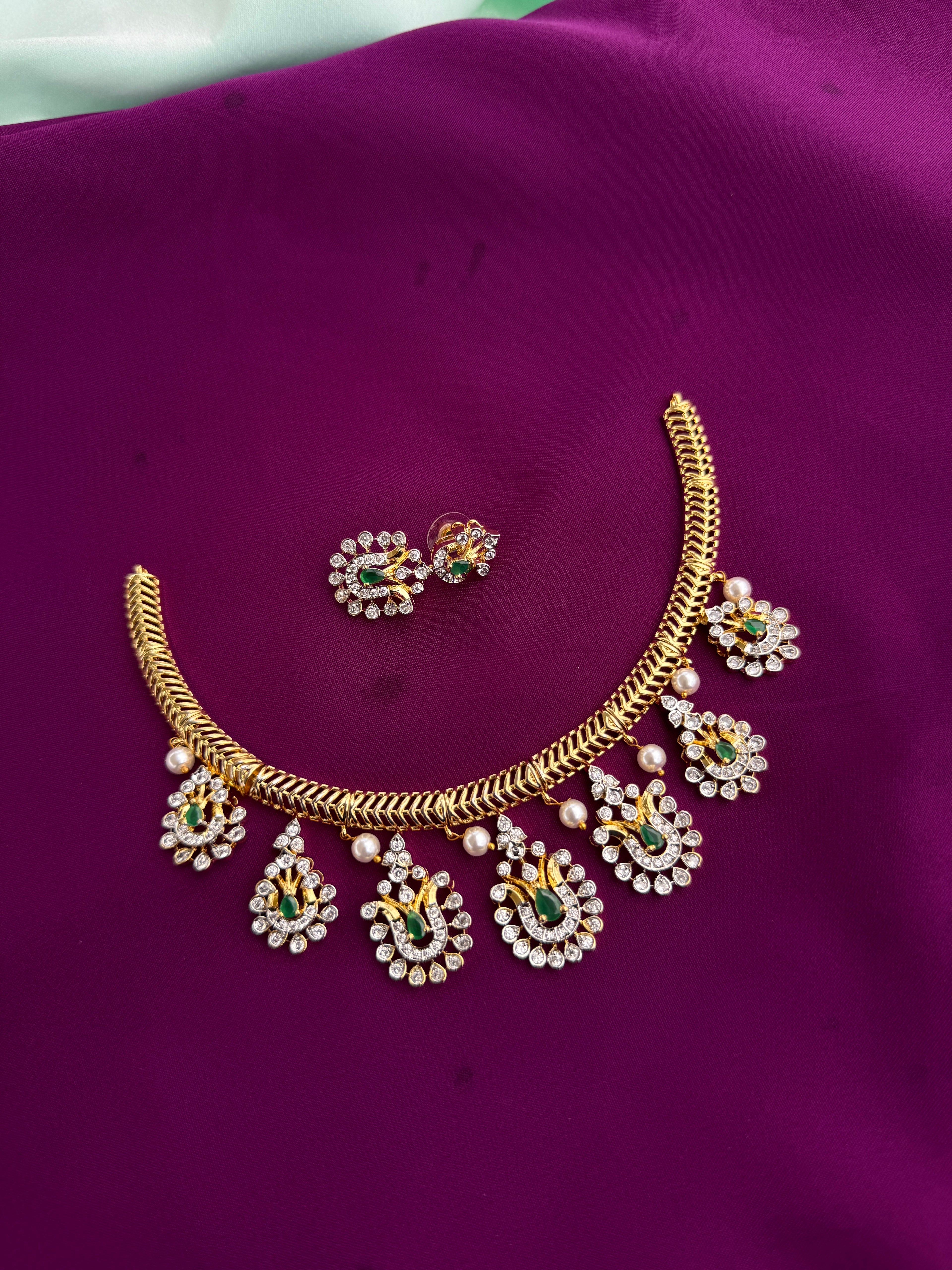 Kante short neckset with multi pendant with earrings ns304