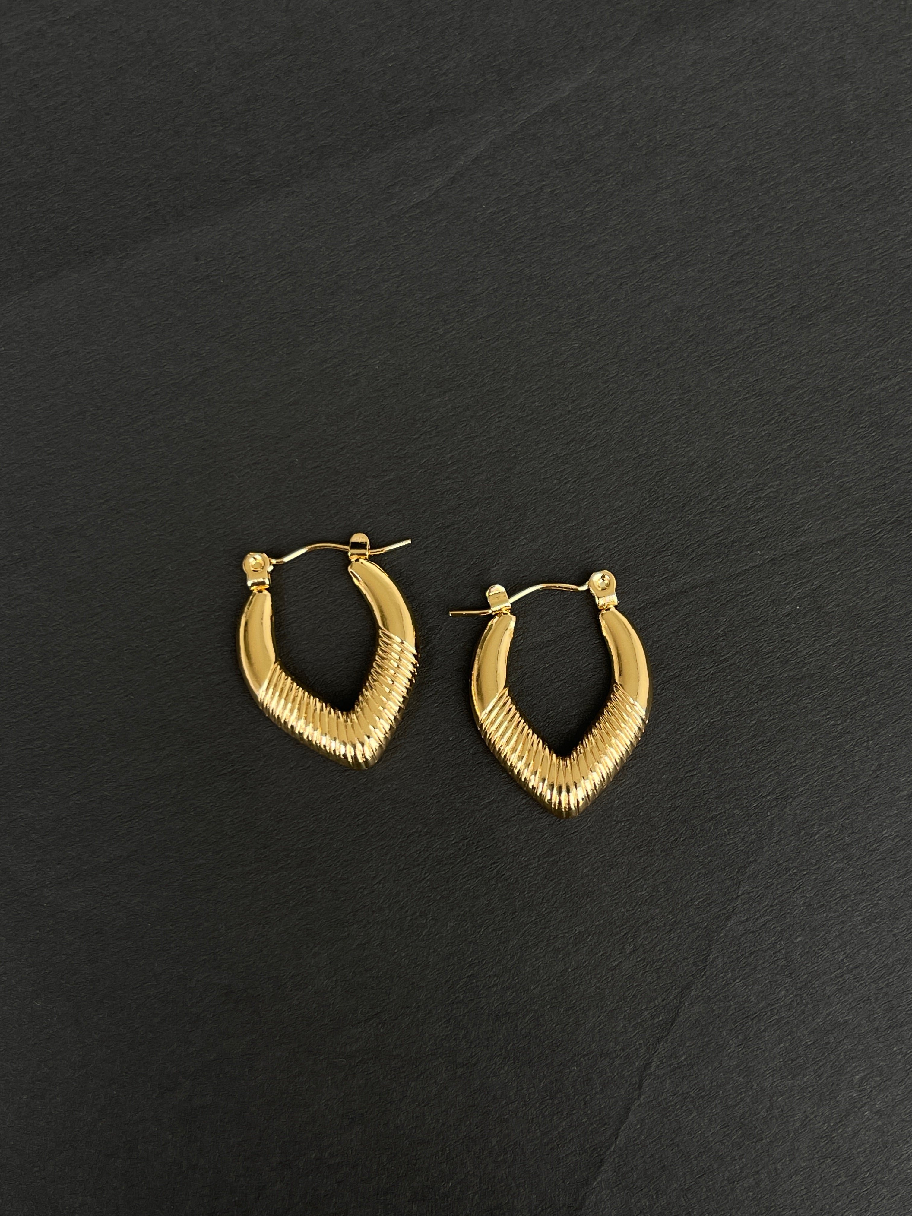 V shape hoops Color won't fade