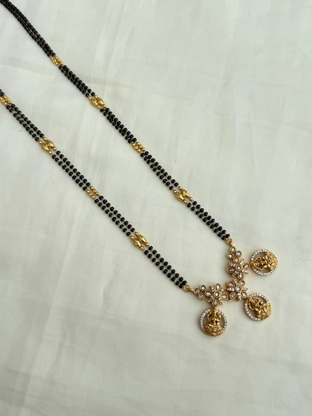 Bb017 lakshmi devi kundan 2 lines 24inches blackbeads