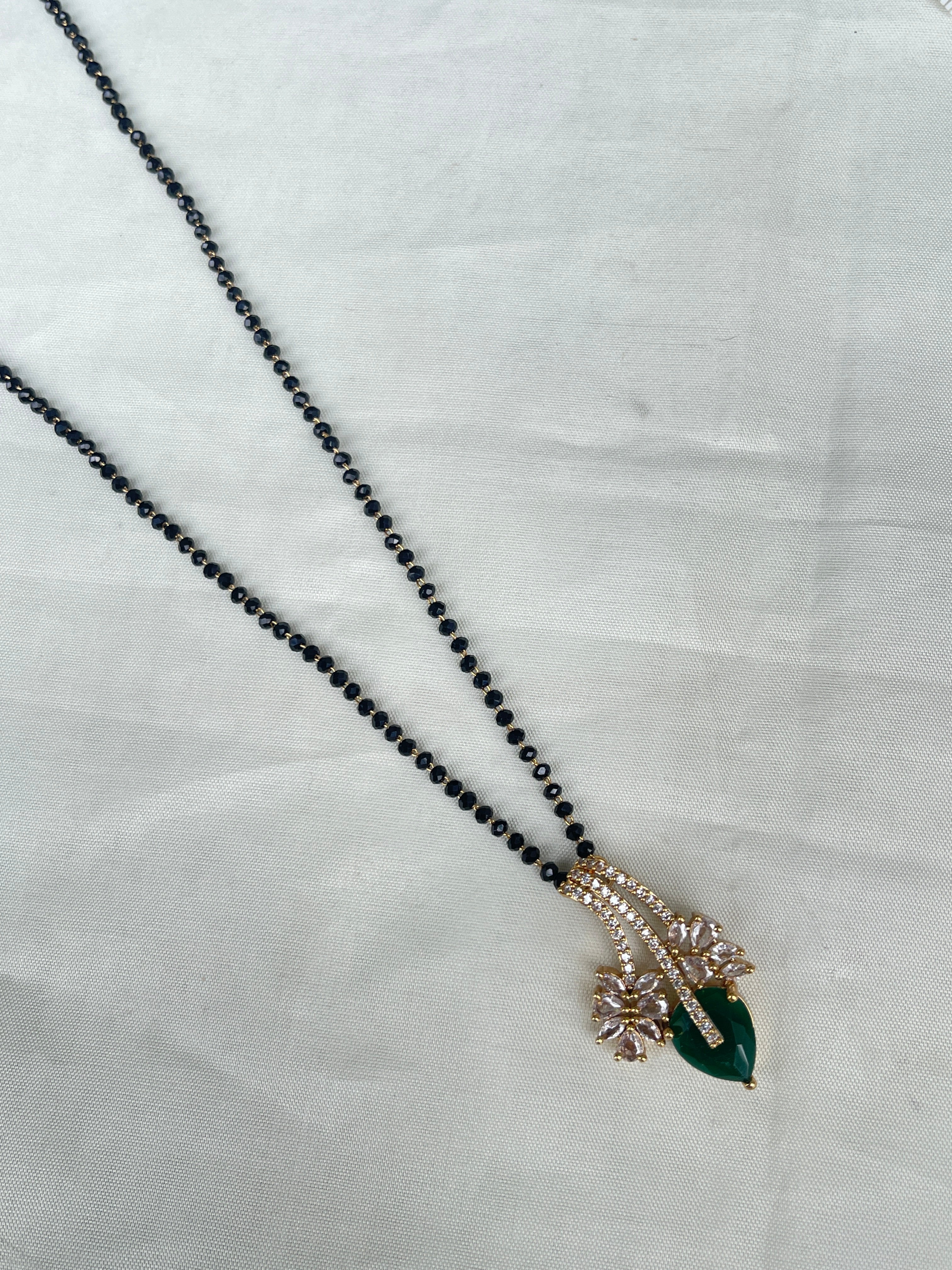 Single line blackbeads with green stone pendant bb1719