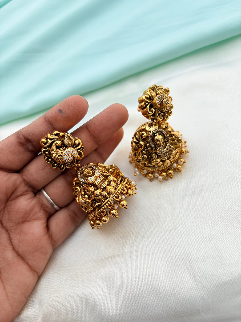 Unique peacock lakshmi design butta earrings Er921