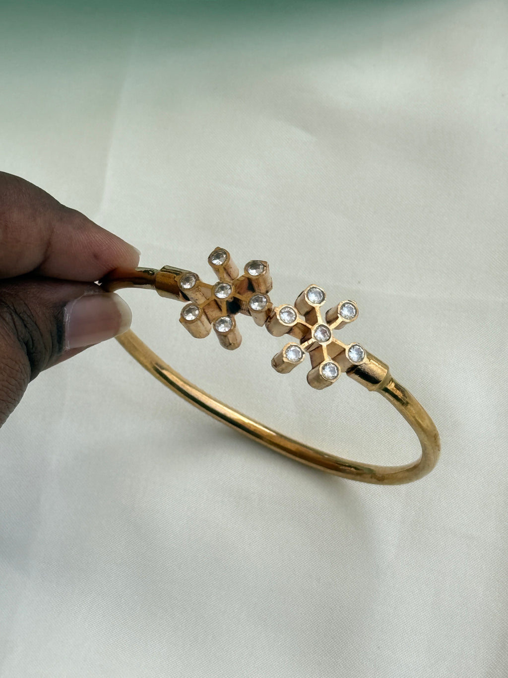 Br548 Panchaloham polished flower 2.8 to 2.10 openable kada