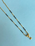 Single line short blackbeads with gold balls