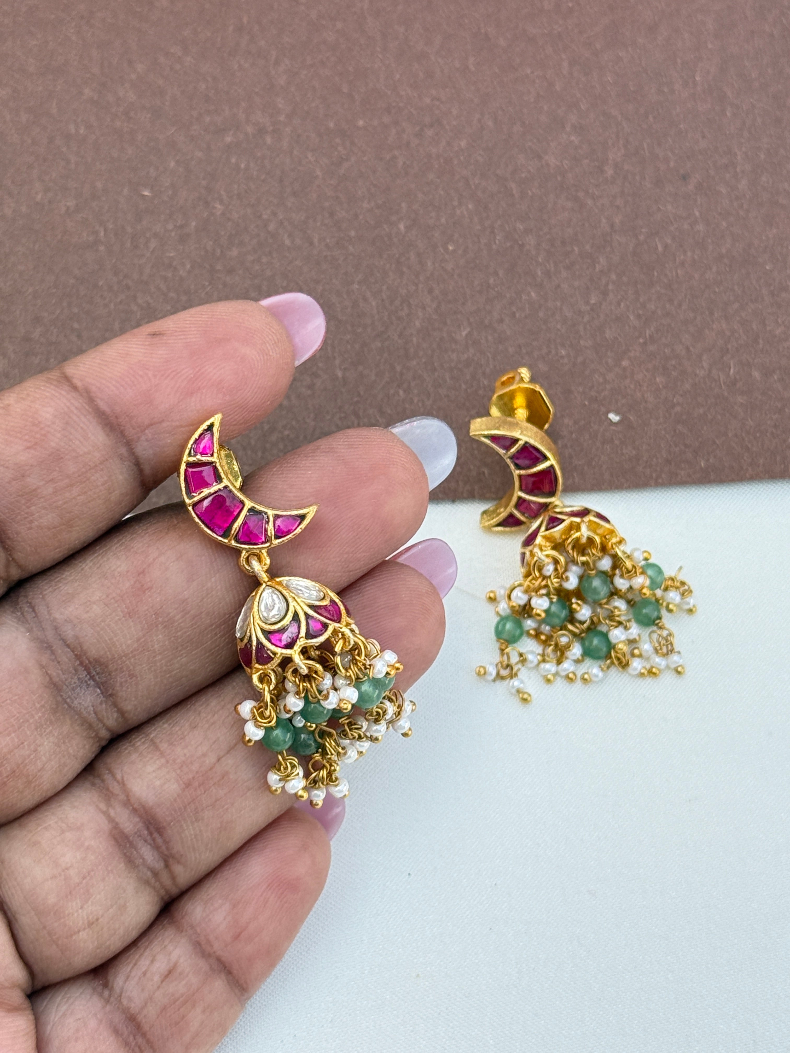 Er164 jadau kundan halfmoon small butta earrings