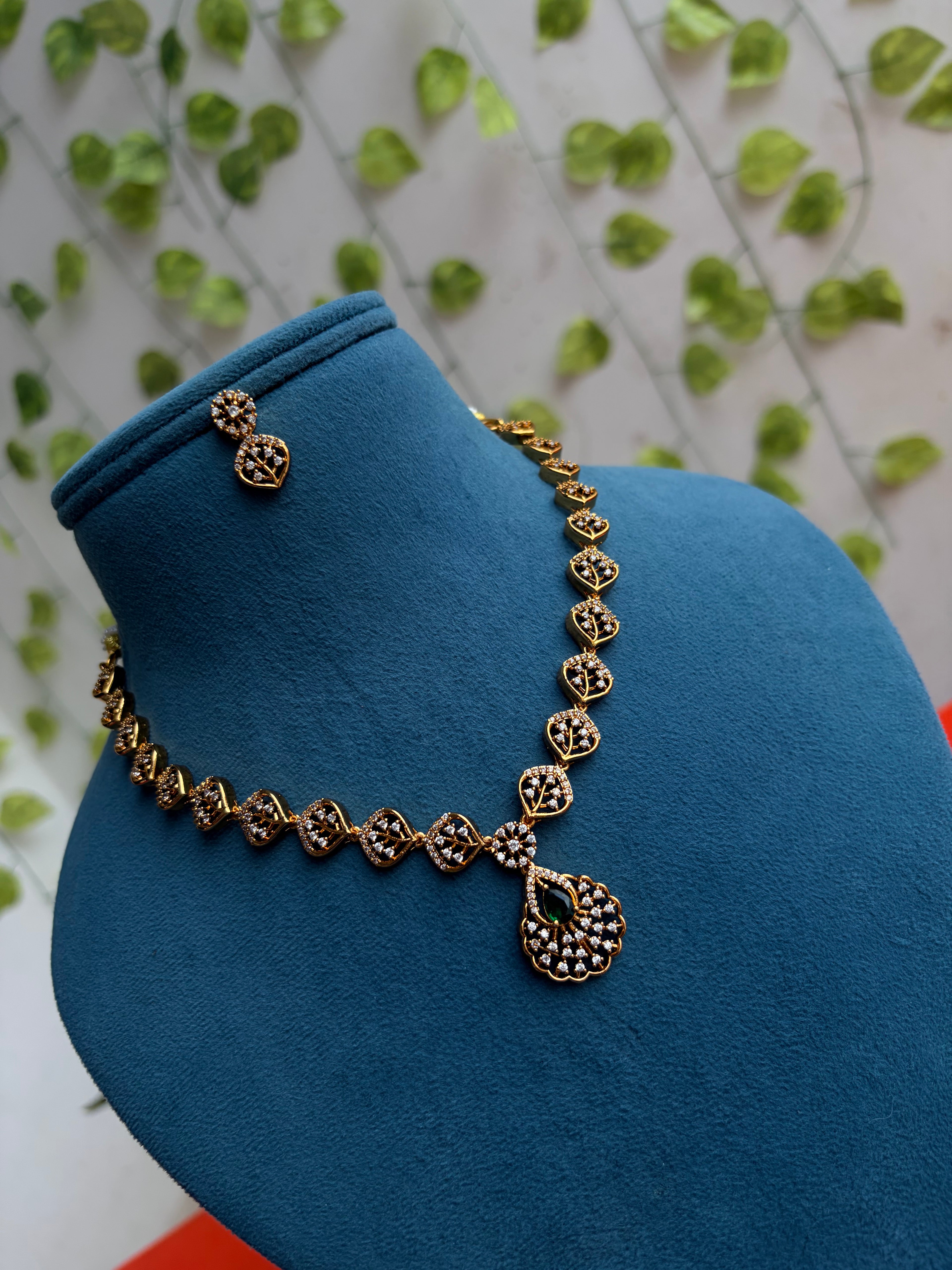 Ns913 diamond replica green pendant short neckset with earrings
