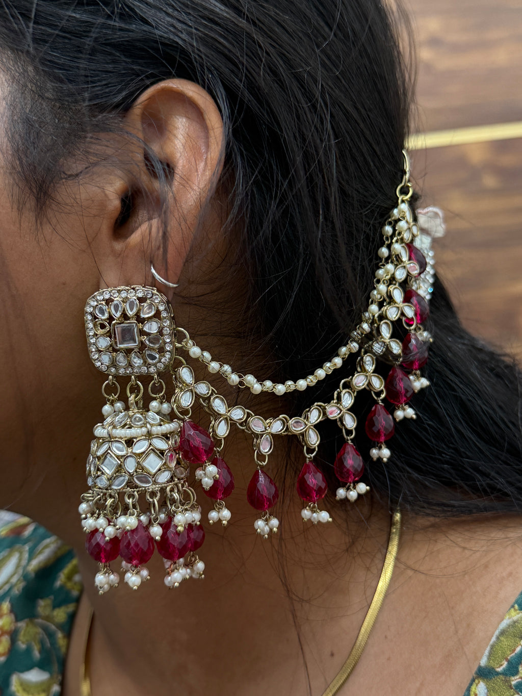 Mn001 4inches heavy mirror statement earrings with earchain and maang tikka