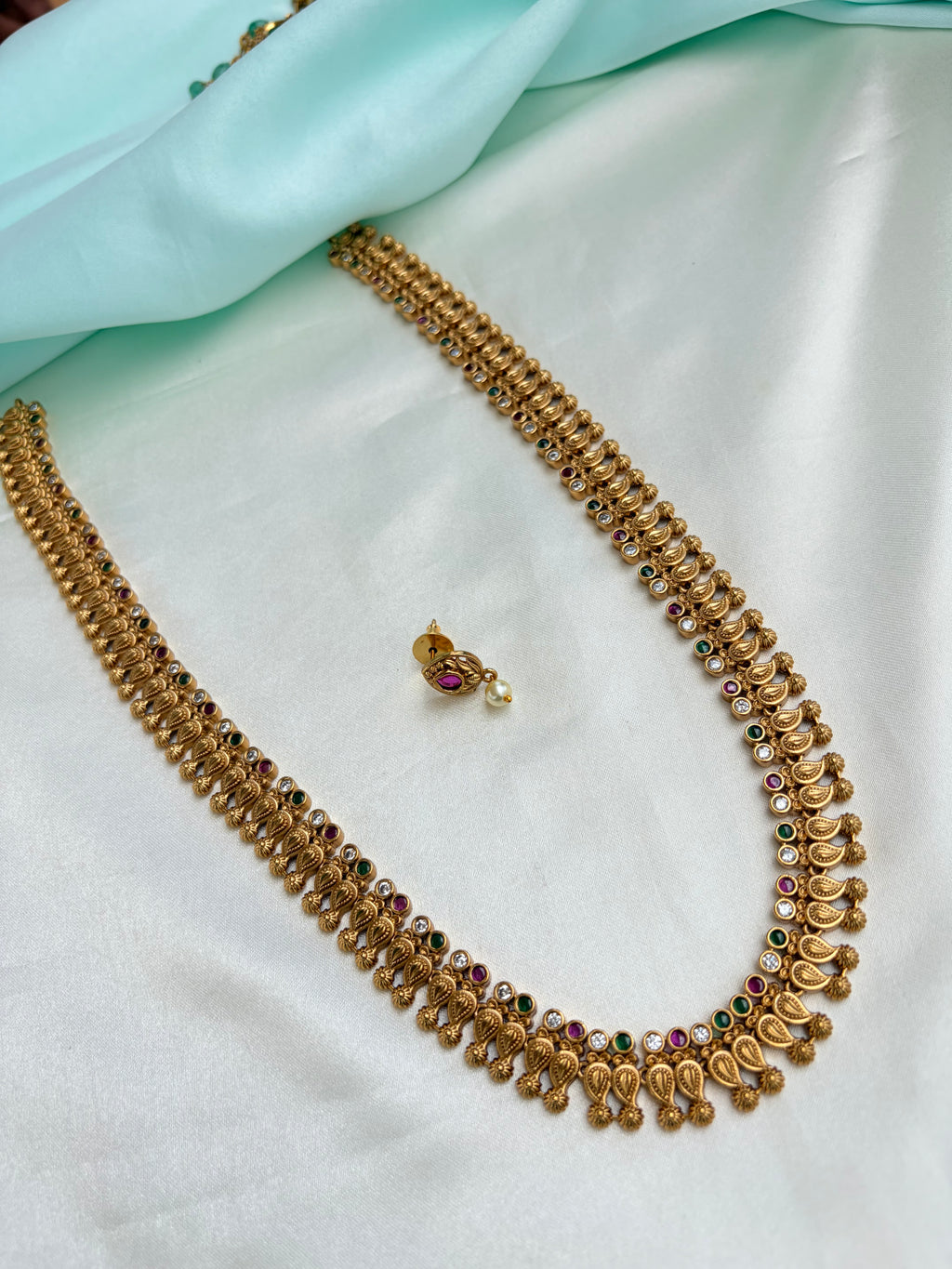 Leaf type long haram with Pearl drops Earrings Ns907