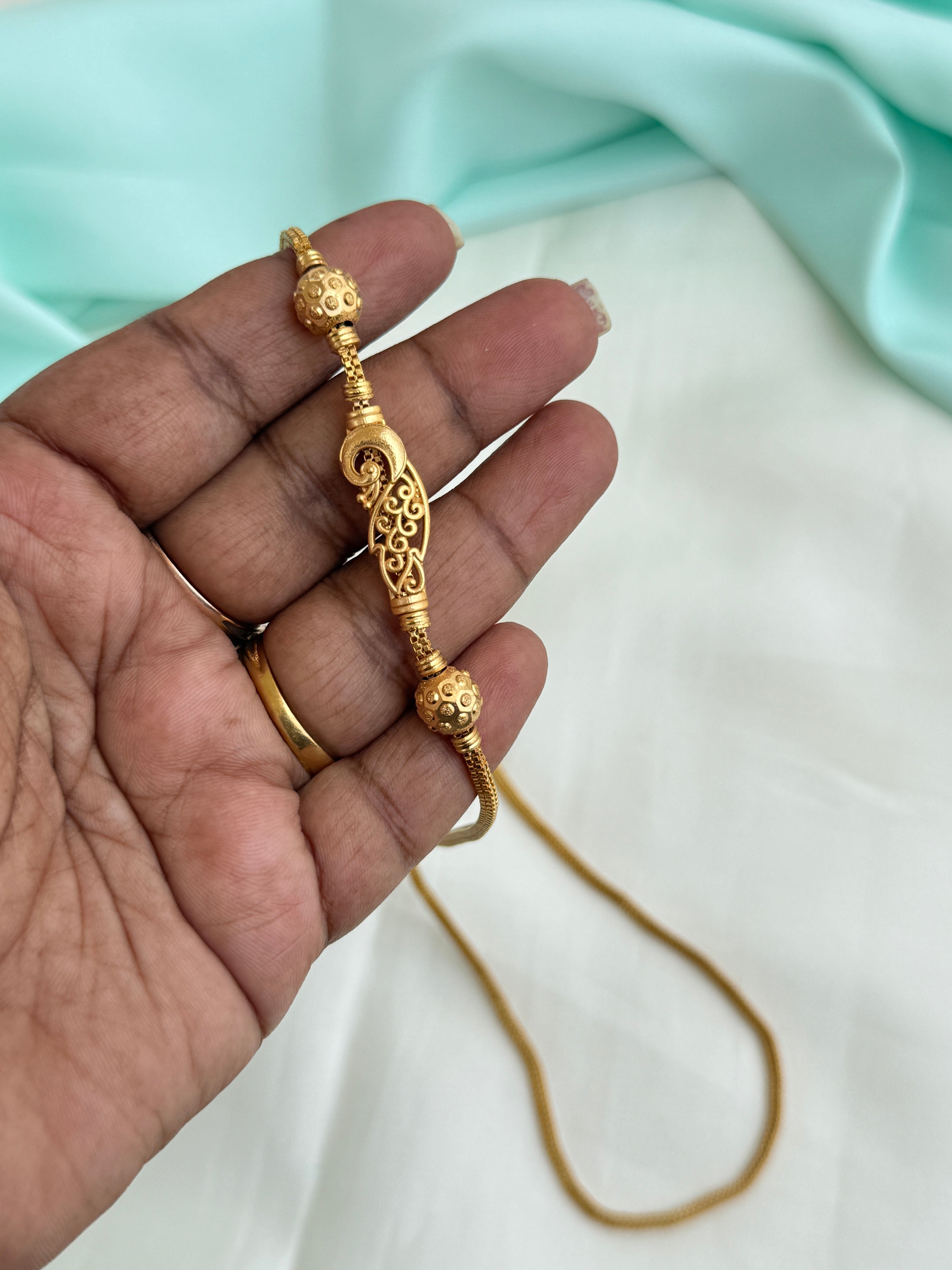 Ph415 panchaloham polished peacock gold Ball 25 inches thali chains