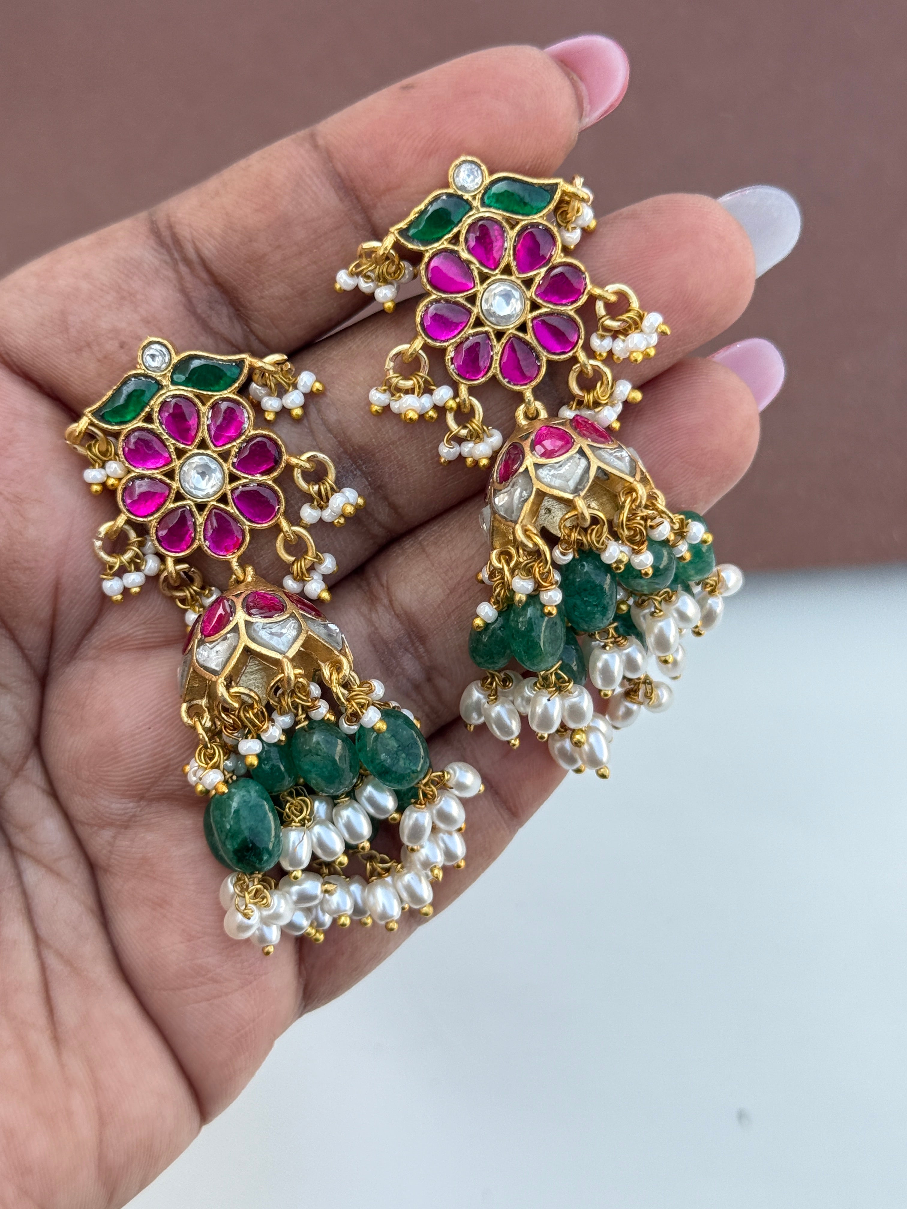 Er157 jadau kundan butta earrings