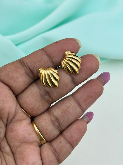 St047 anti tarnish gold back push studs