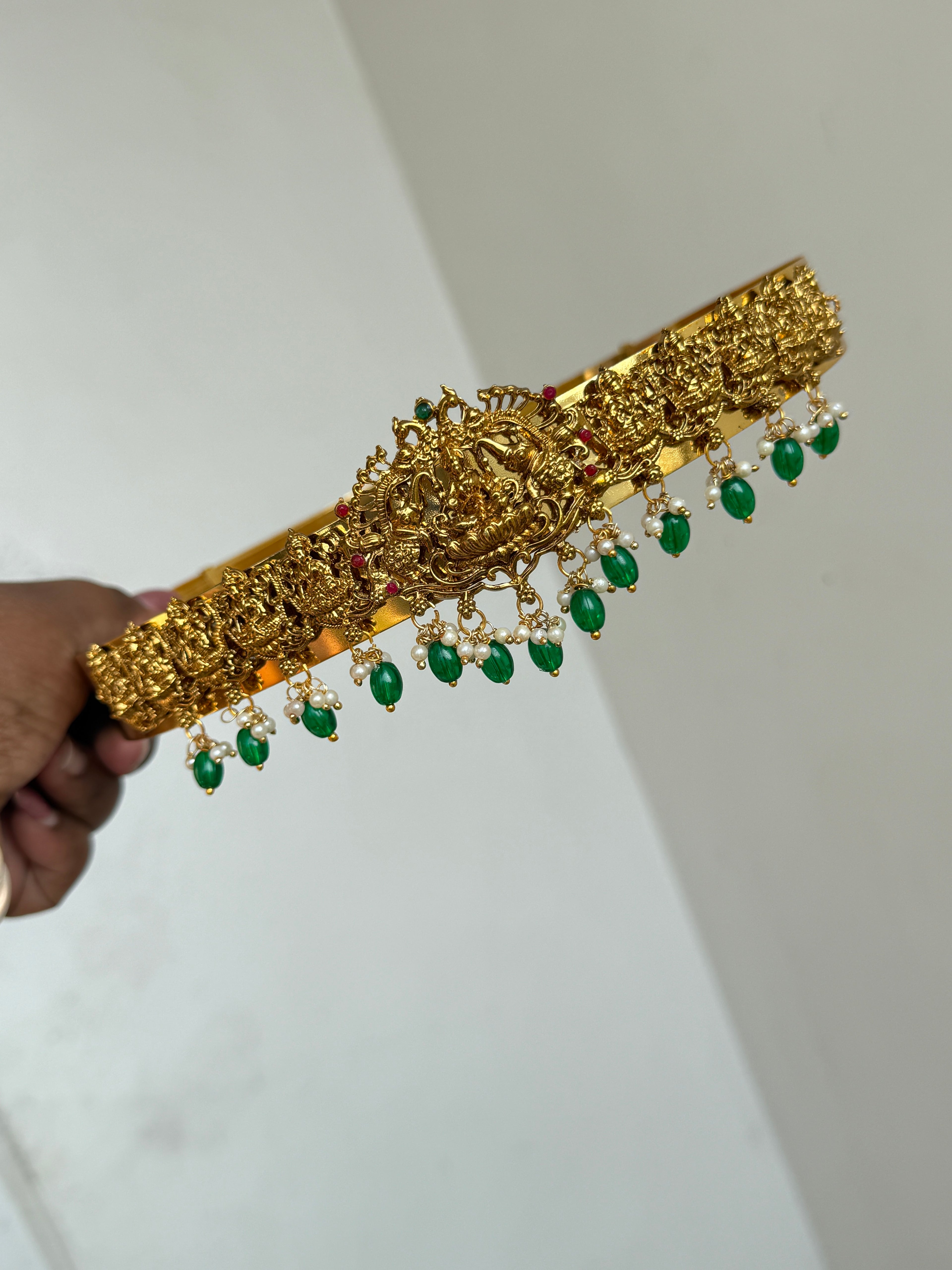 Hb630 Lakshmi devi medium hipbelt with green beads