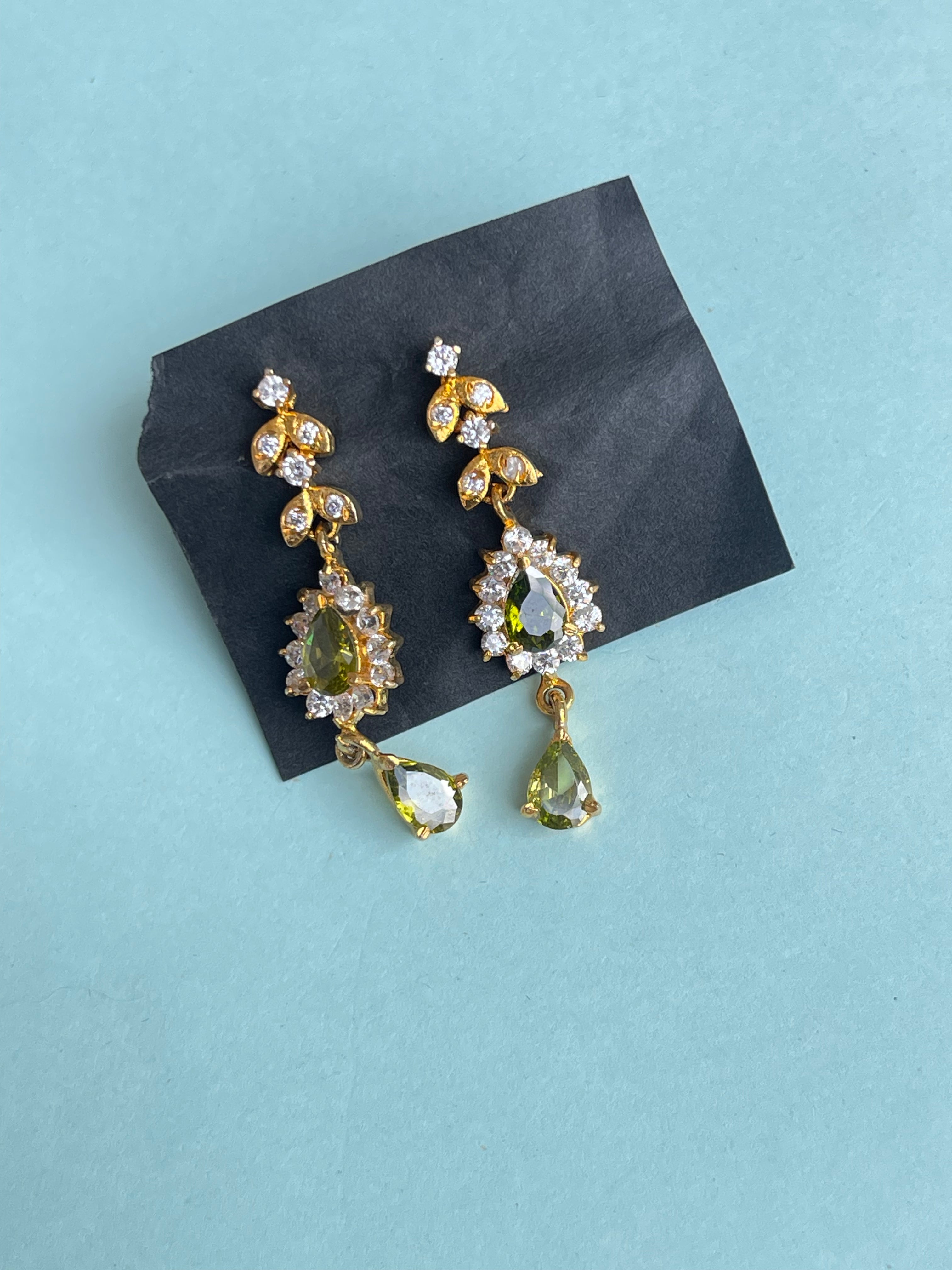 Cz green hanging earrings