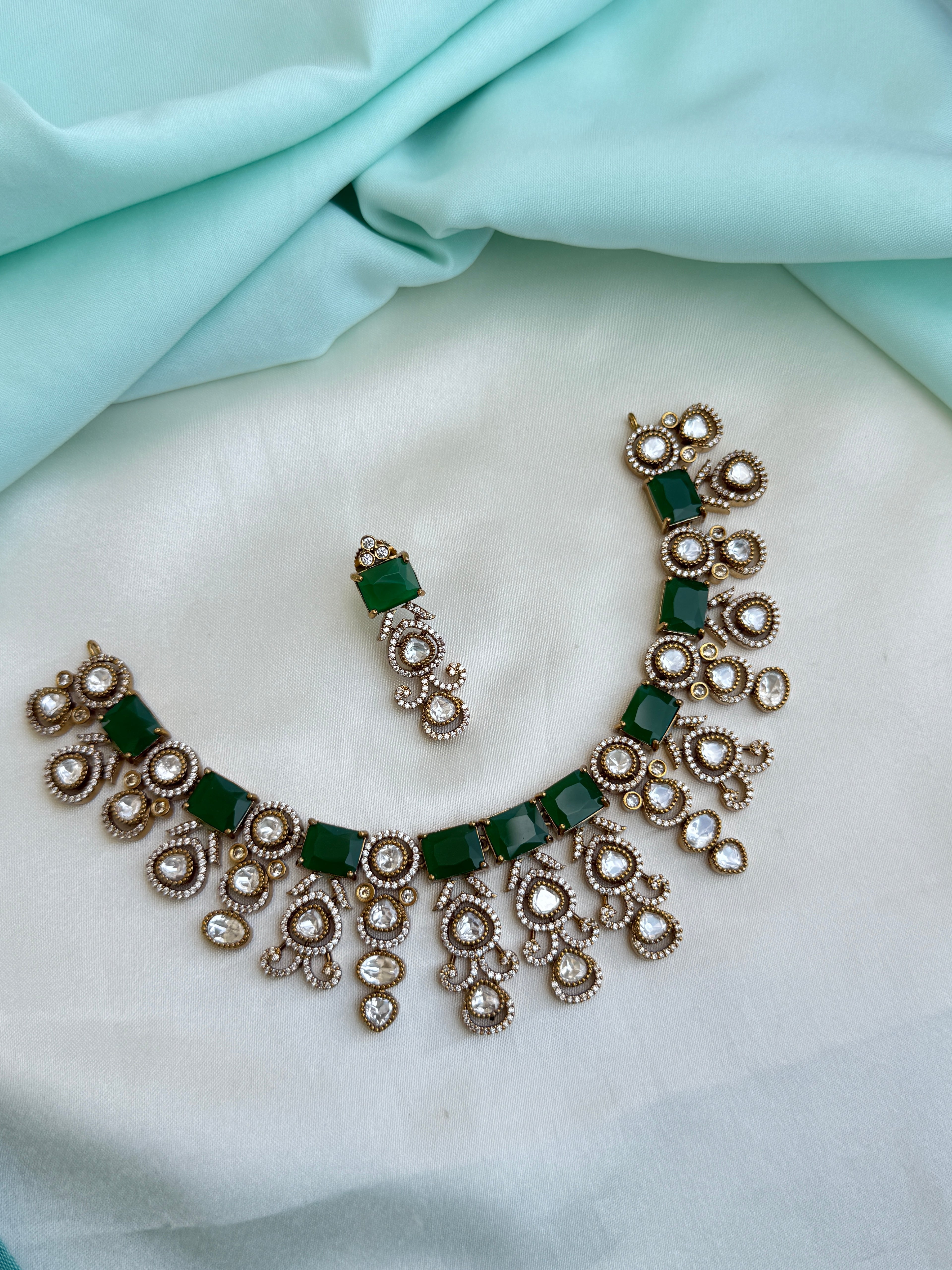 Emerald  Kundan green white Neckset with earrings ns231