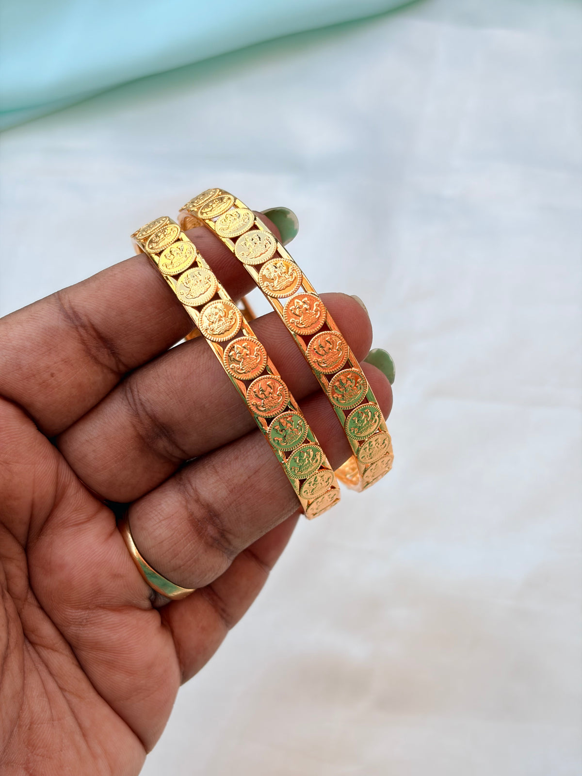 Lakshmidevi bangles sb700