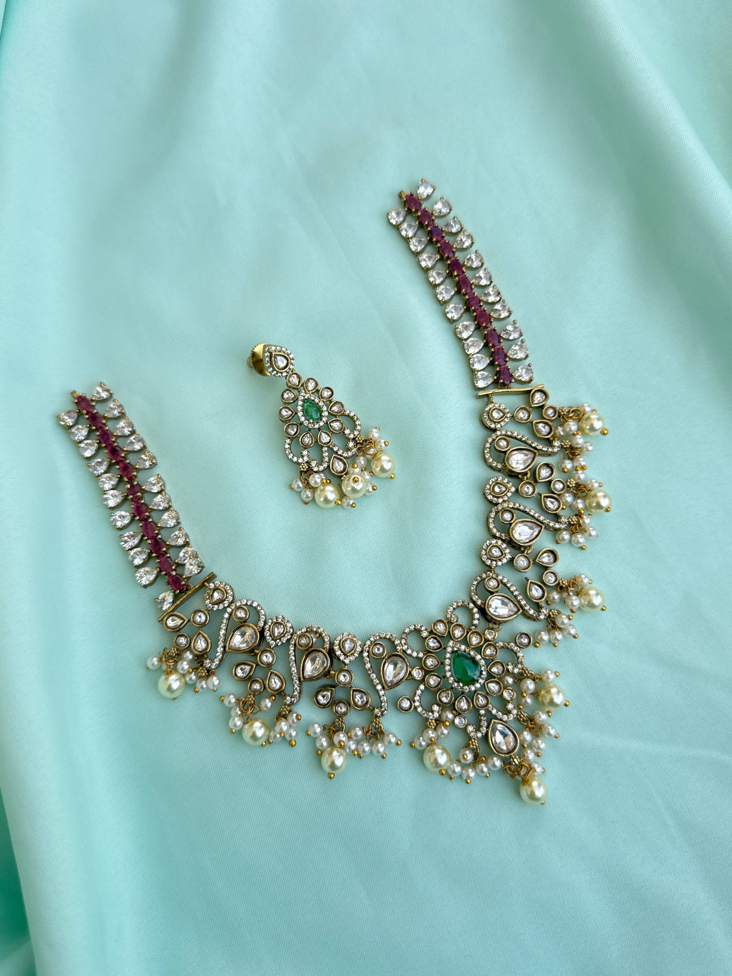 Emerald Kundan pearl Neckset with earrings ns10003