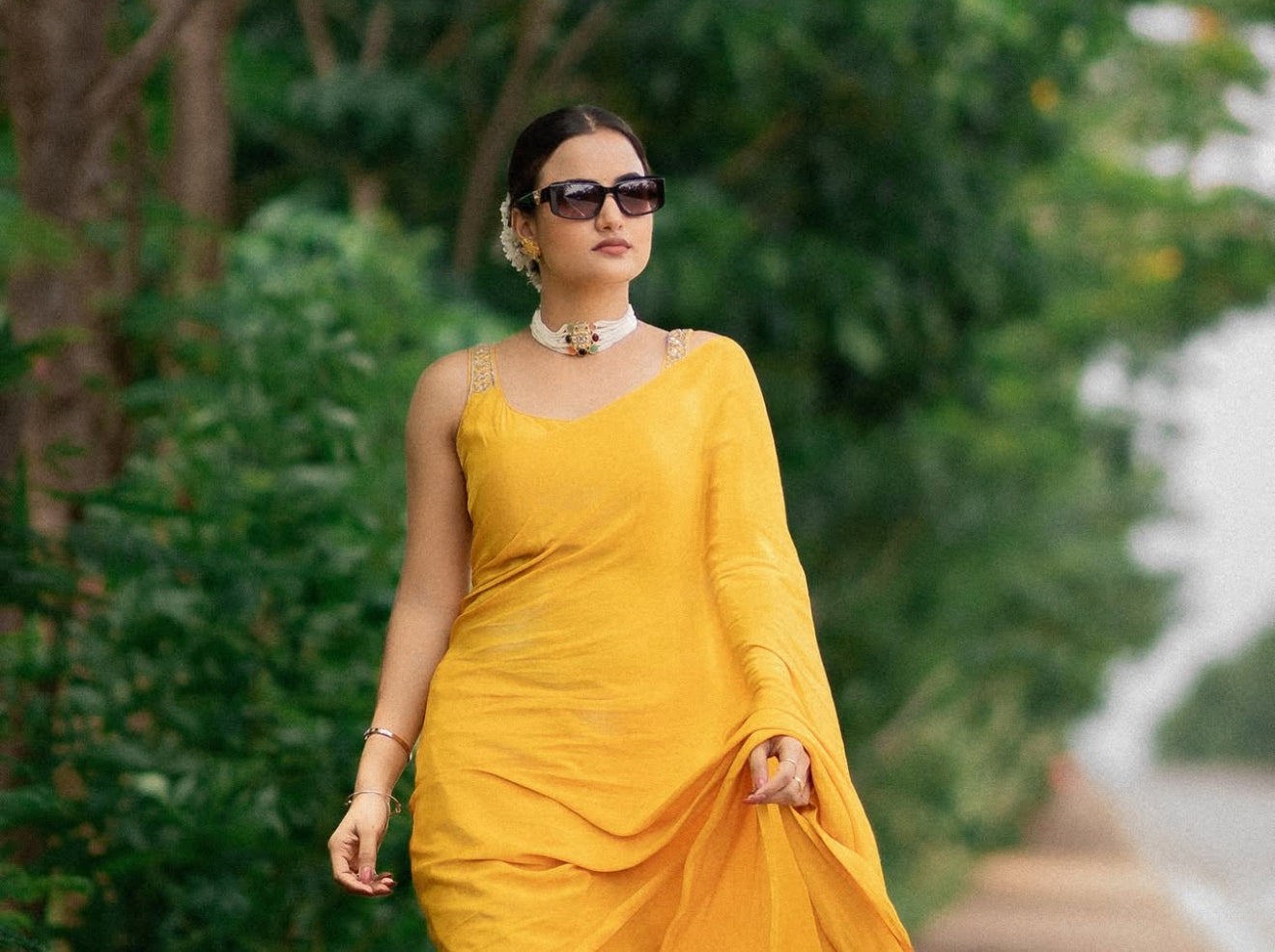 Navarathan choker with studs