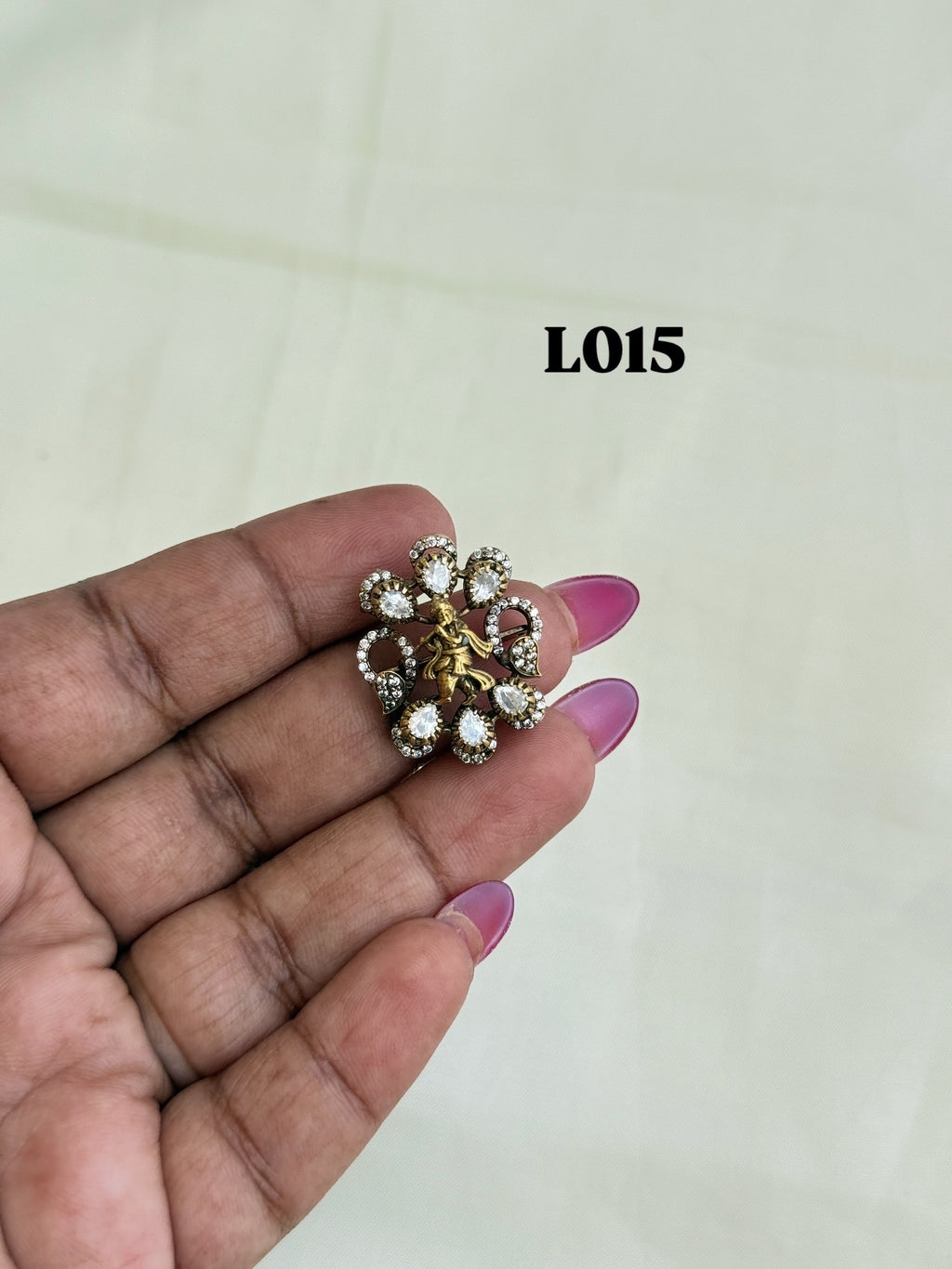 L015 lord Krishna moissanite pendant