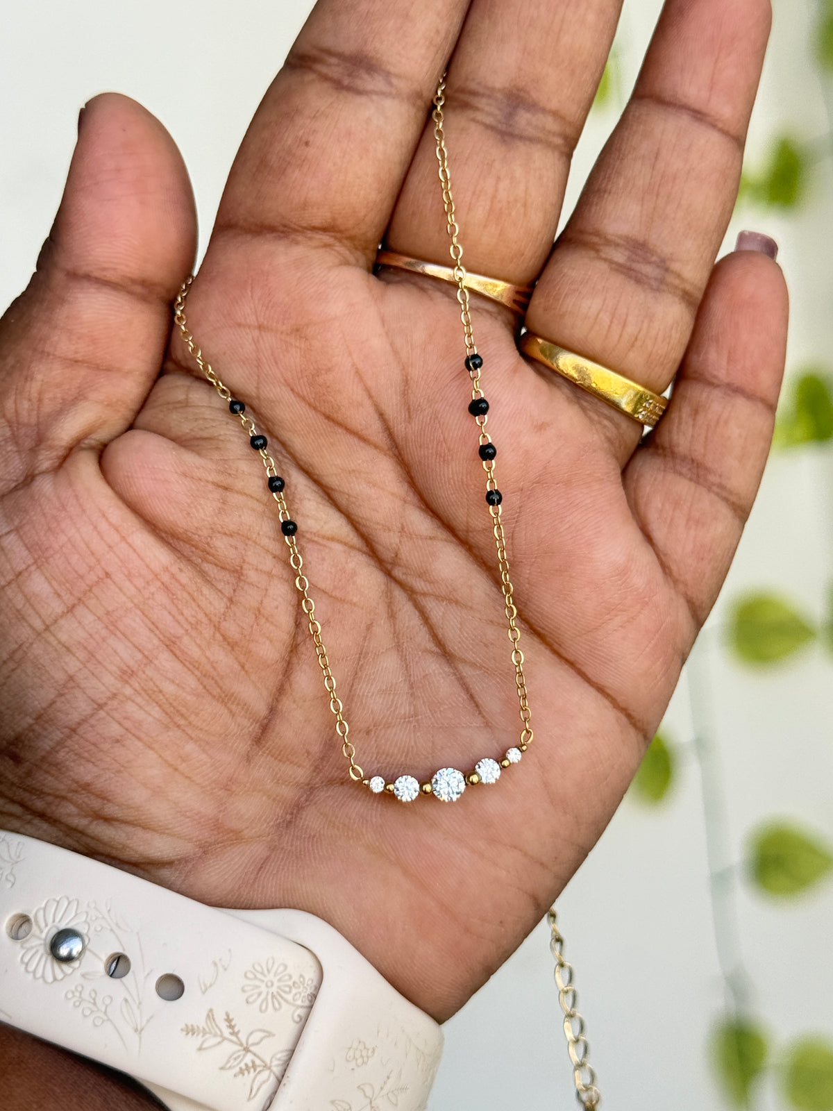 Anti tarnish 5 stones 16 to 18 inches adjustable black beads bb338