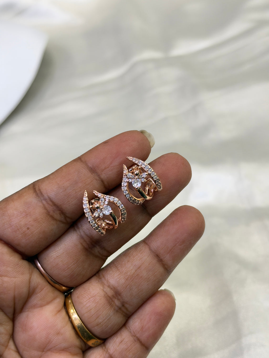 St206 butterfly rose gold stones back push stud
