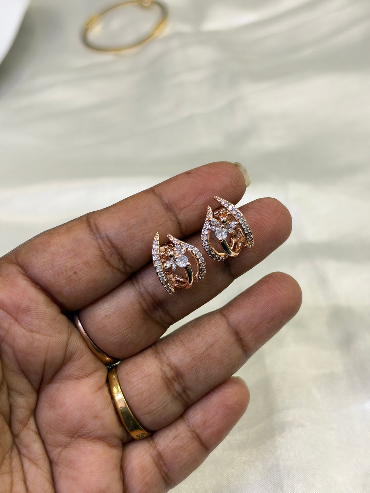 St206 butterfly rose gold stones back push stud