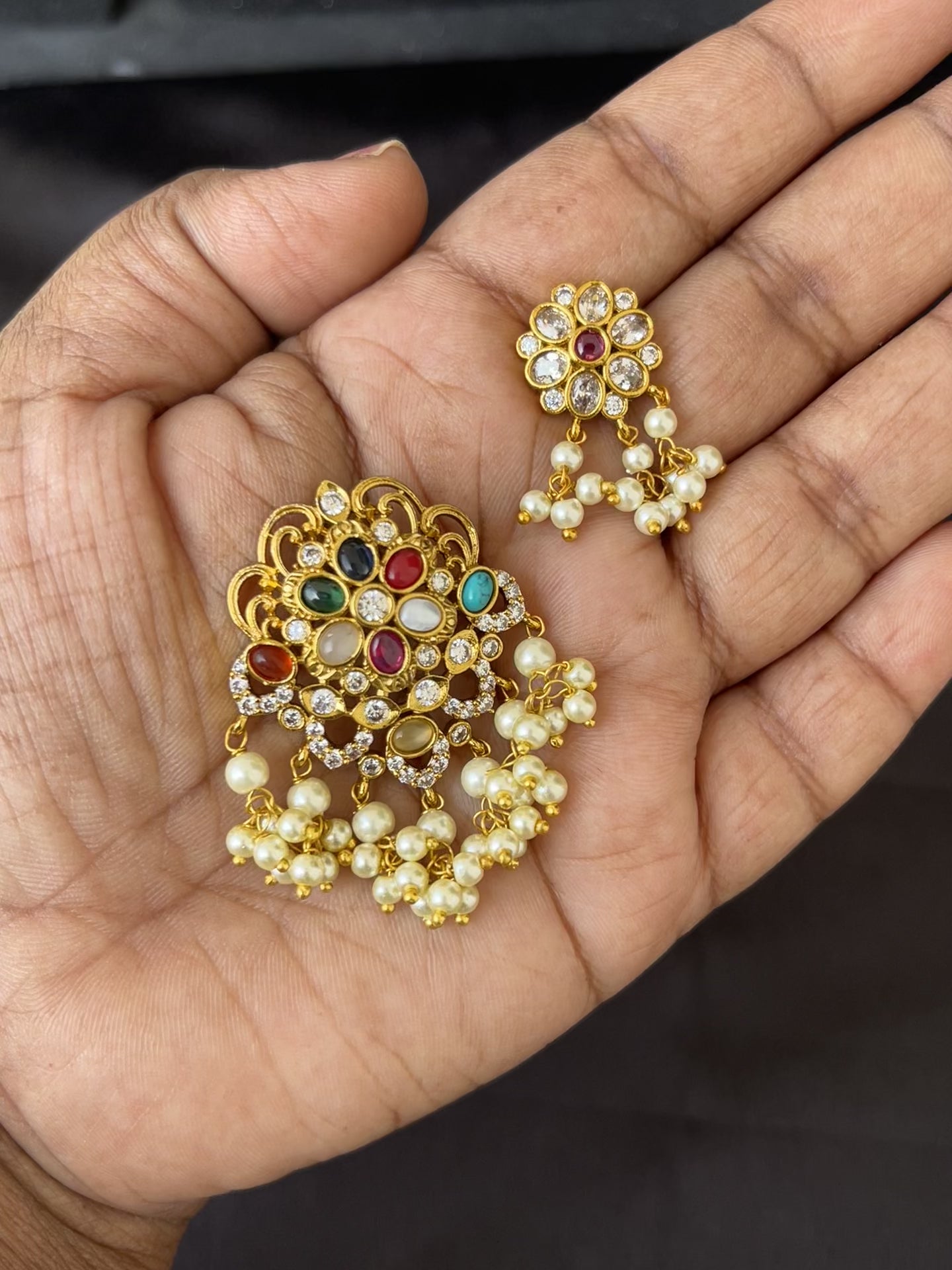 Navarathan pendent