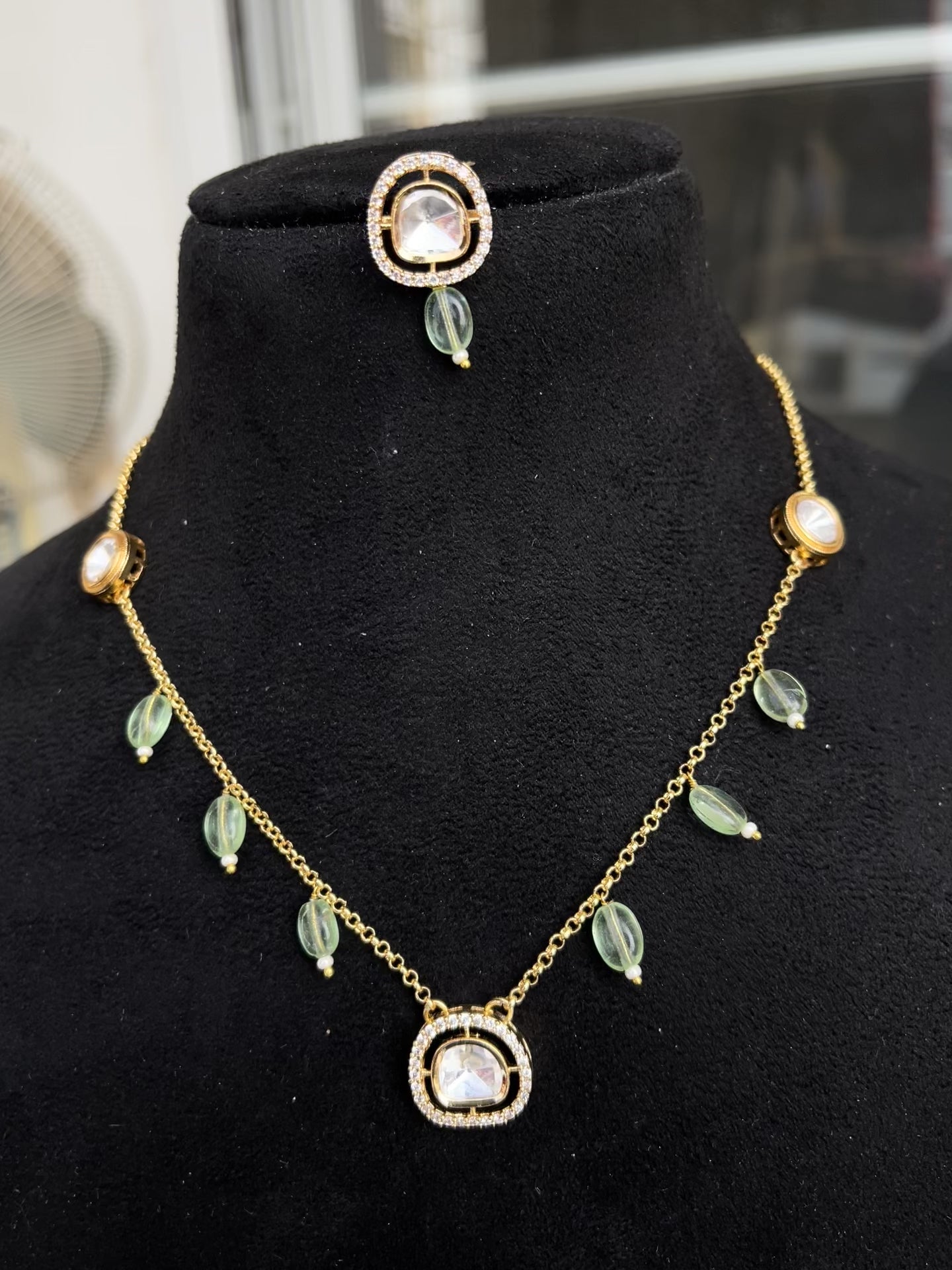 Kundan pendent and beads pc011
